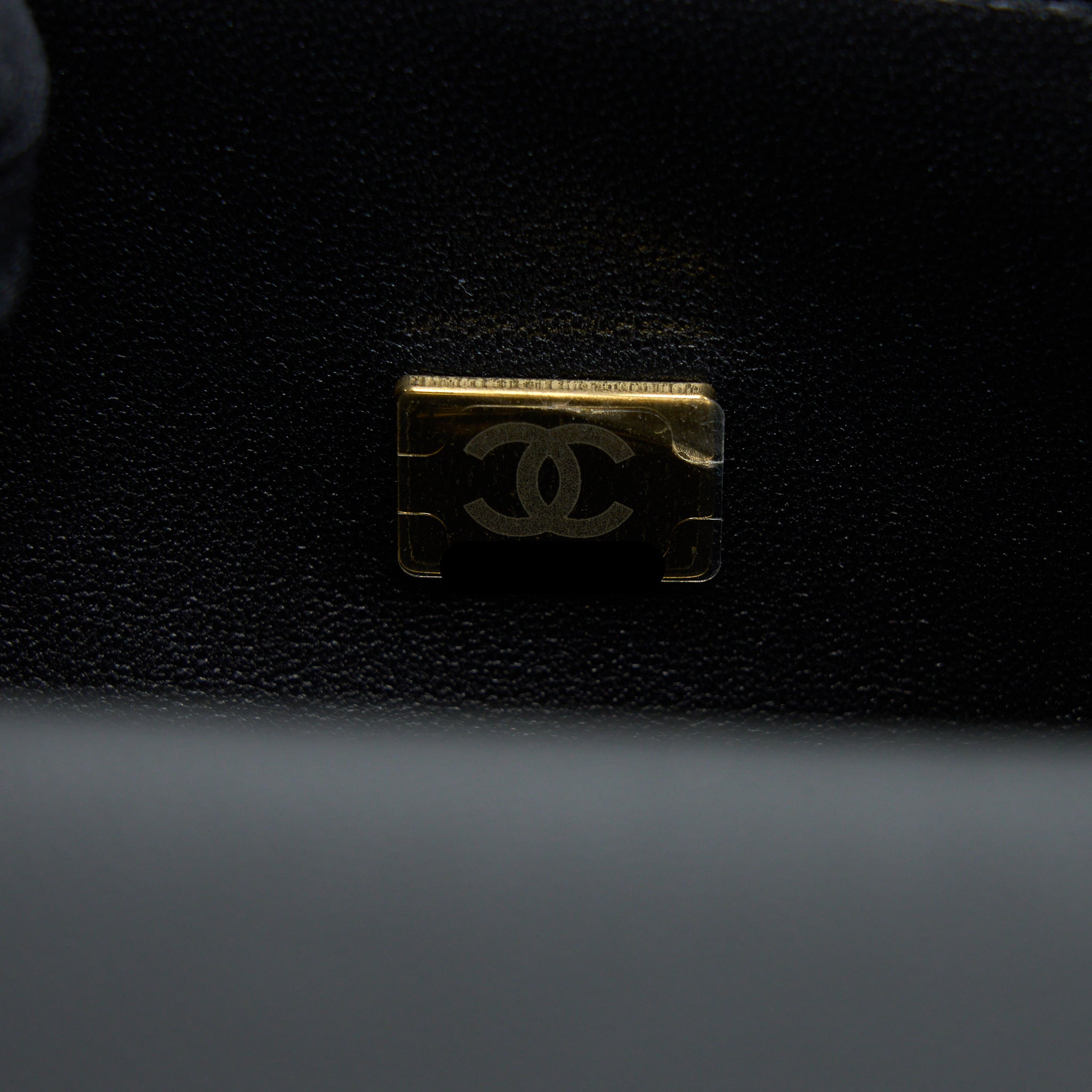 CHANEL SMALL BOY CAVIAR BLACK BRUSHED GHW (MICROCHIP)