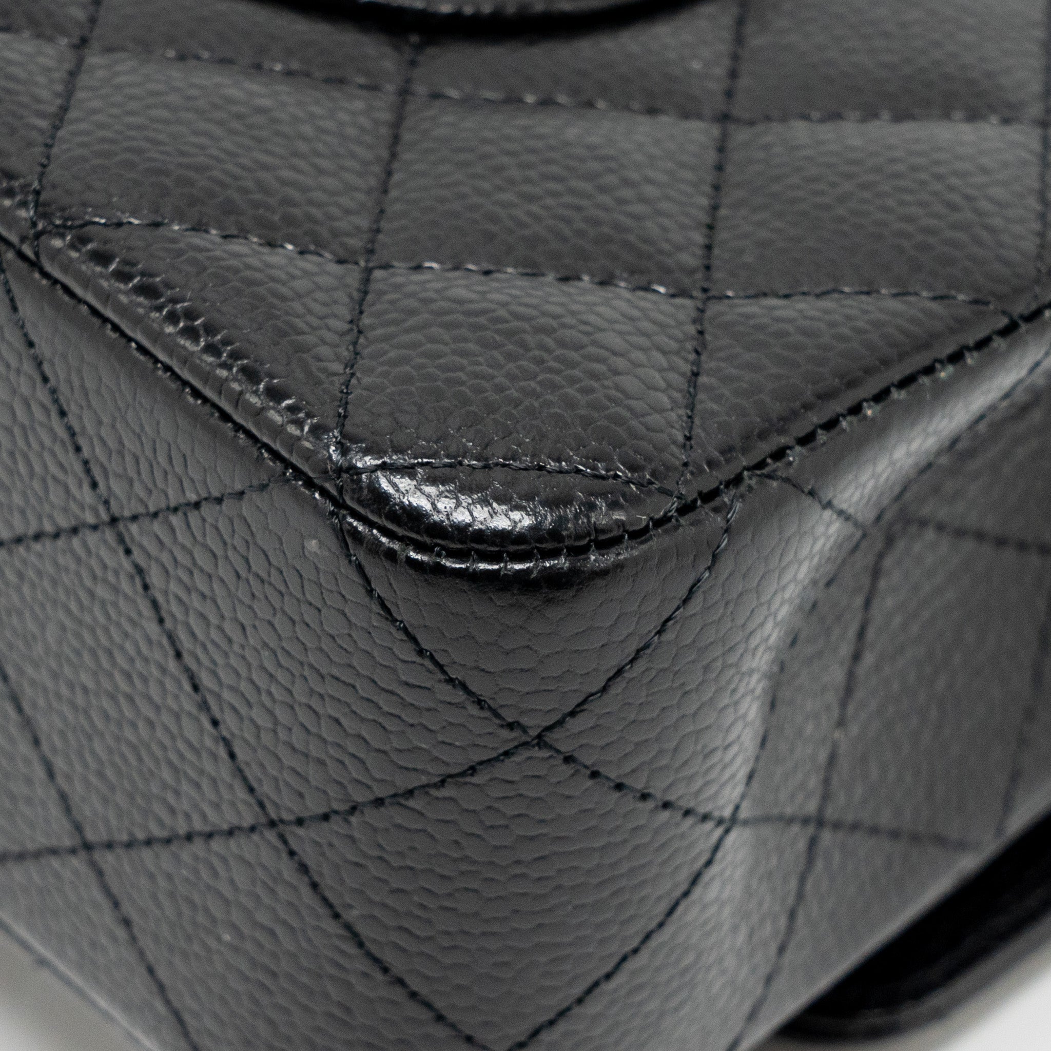 CHANEL MEDIUM CLASSIC DOUBLE FLAP BAG CAVIAR BLACK GHW (MICROCHIP)