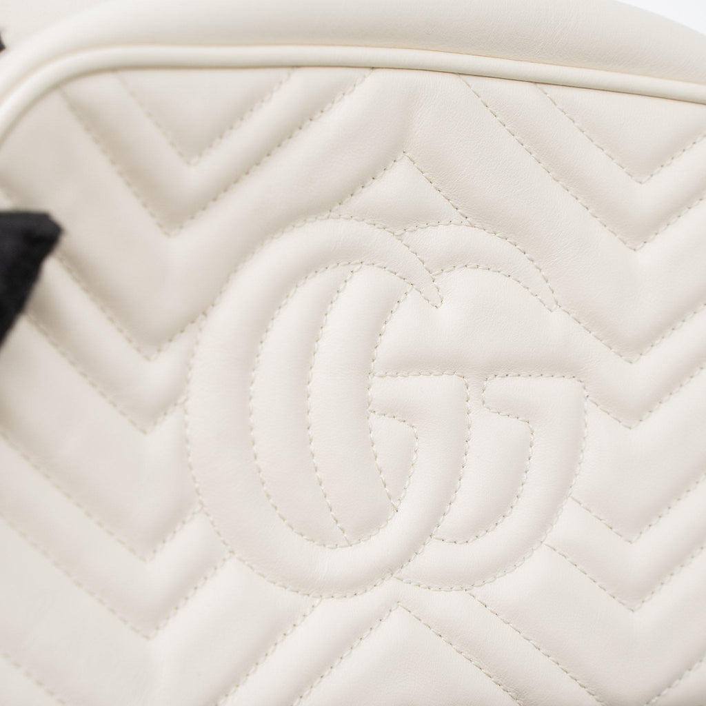 GUCCI GG MARMONT CAMERA SHOULDER BAG CALFSKIN WHITE GHW