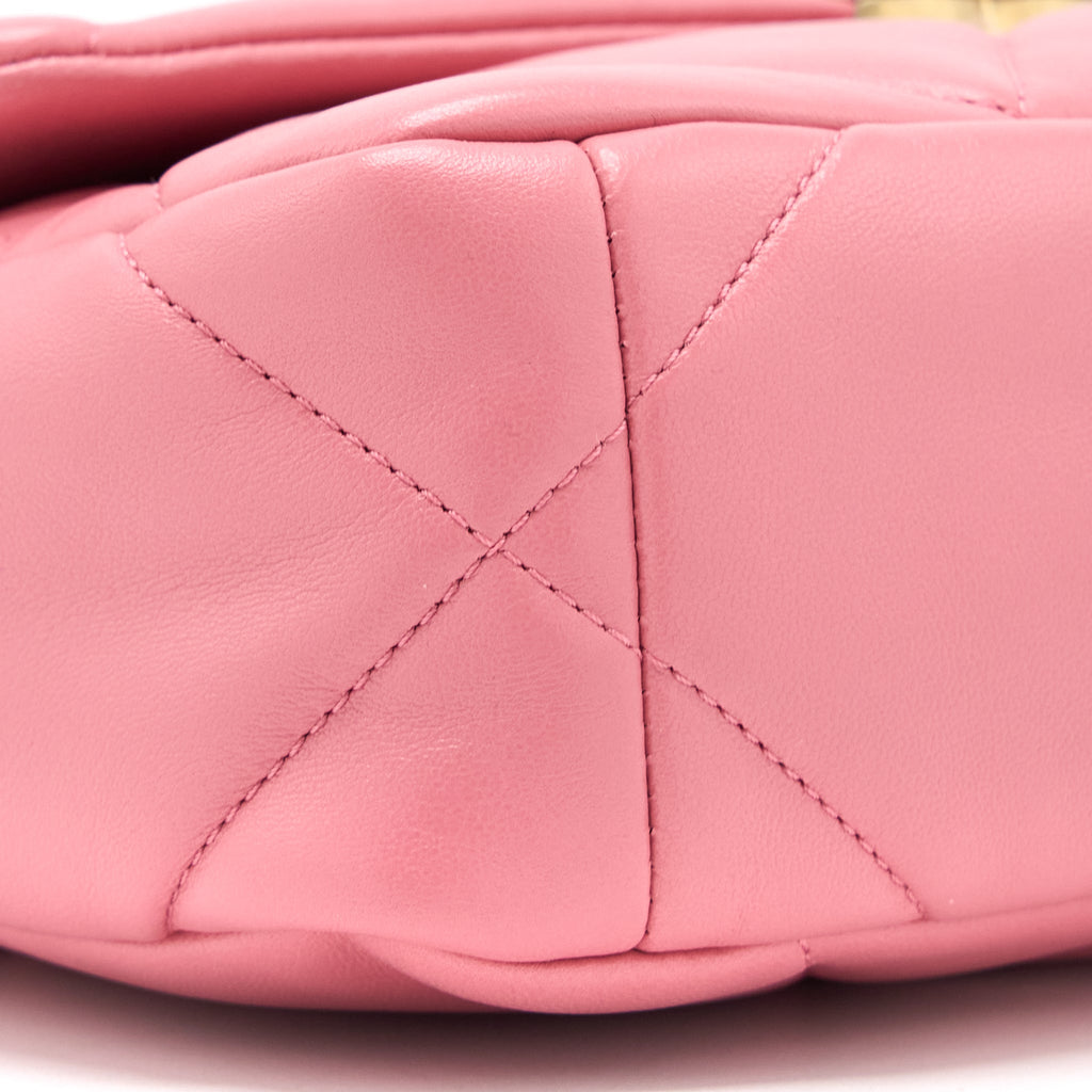 CHANEL SMALL 19 BAG LAMBSKIN PINK MULTICOLOUR HARDWARE (MICROCHIP)