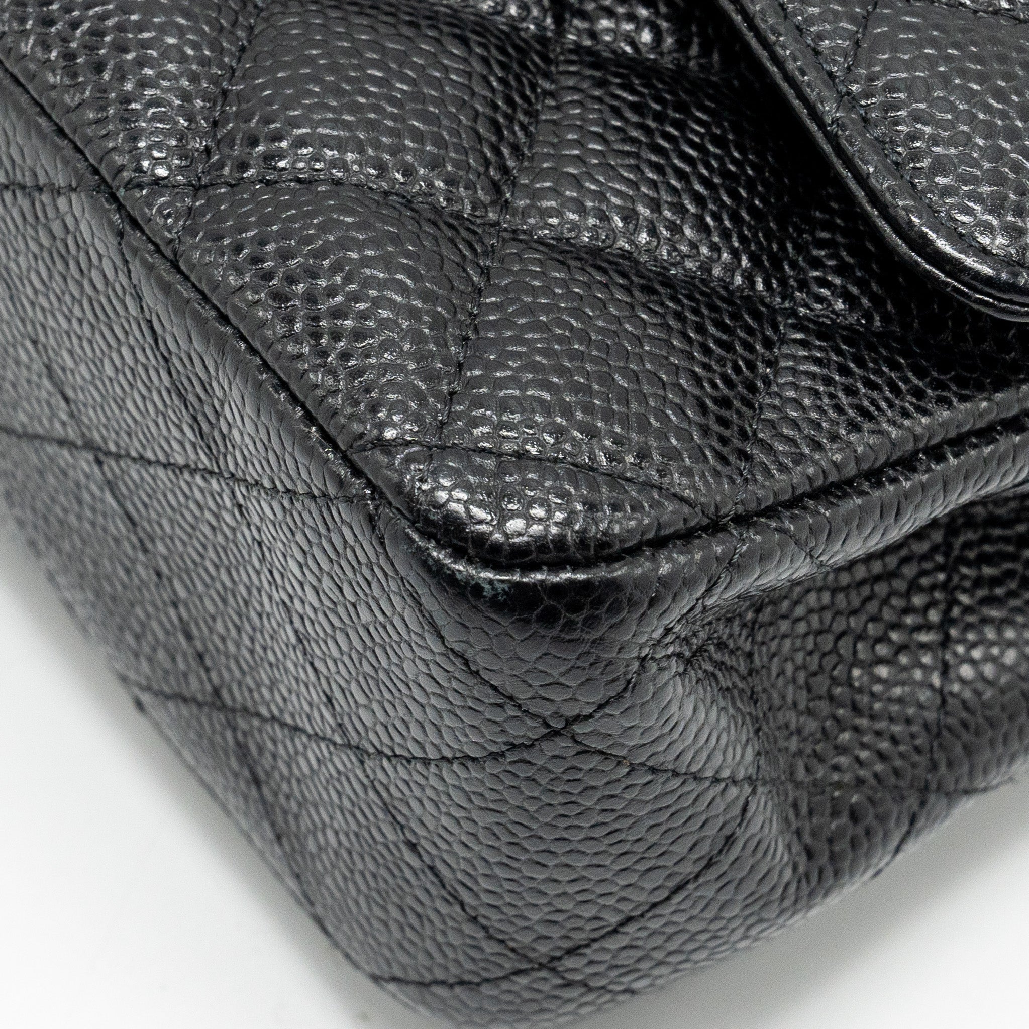 CHANEL MEDIUM CLASSIC DOUBLE FLAP BAG CAVIAR BLACK GHW