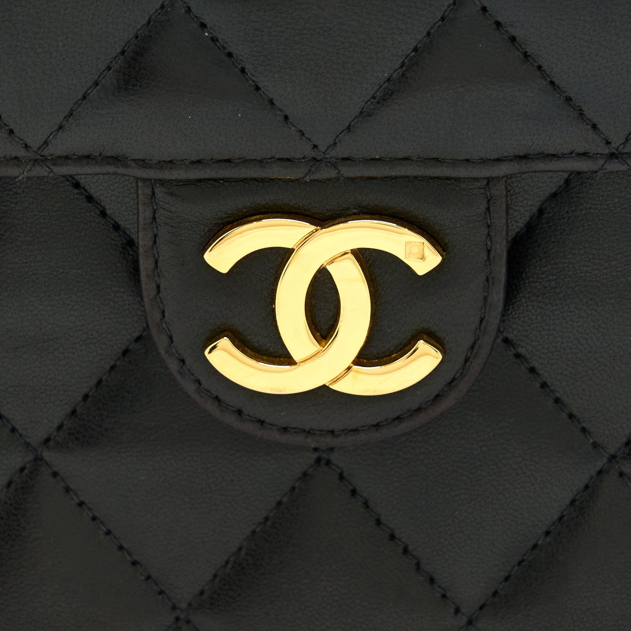 CHANEL VINTAGE FLAP BAG LAMBSKIN BLACK GHW