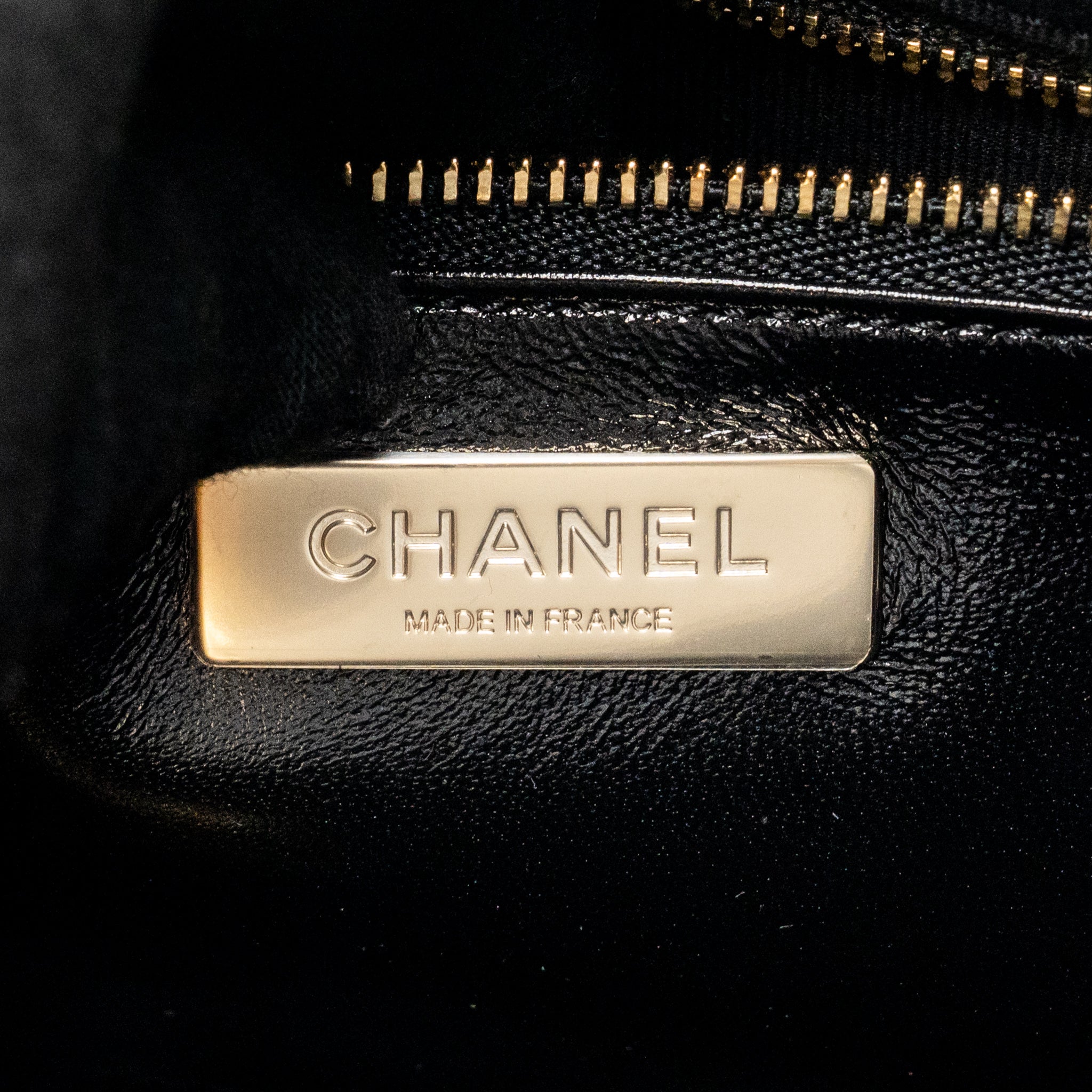 CHANEL MINI 31 BAG SHINY CALFSKIN BLACK LGHW (MICROCHIP)