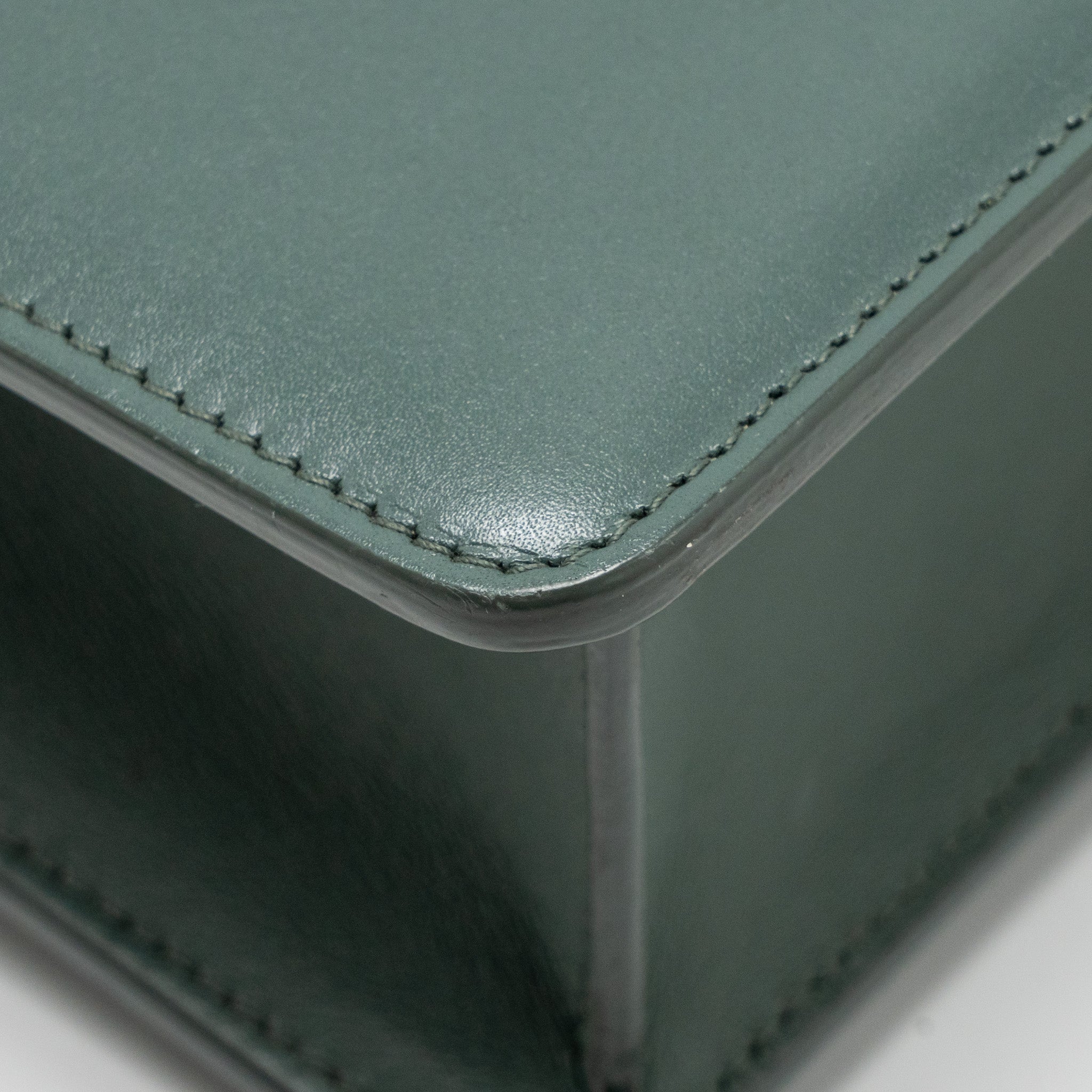 DIOR 30 MONTAIGNE MEDIUM FLAP BAG CALFSKIN GREEN GHW