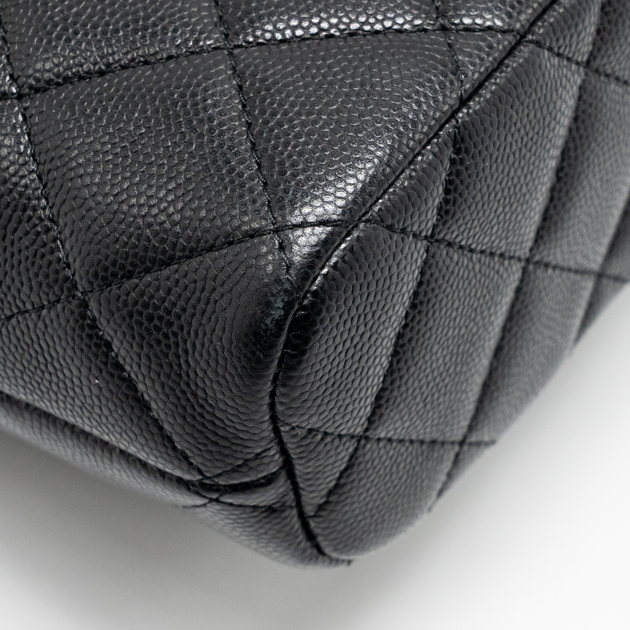 CHANEL 25C DETAIL LOGO QUILTED HOBO BAG CAVIAR BLACK GHW (MICROCHIP)
