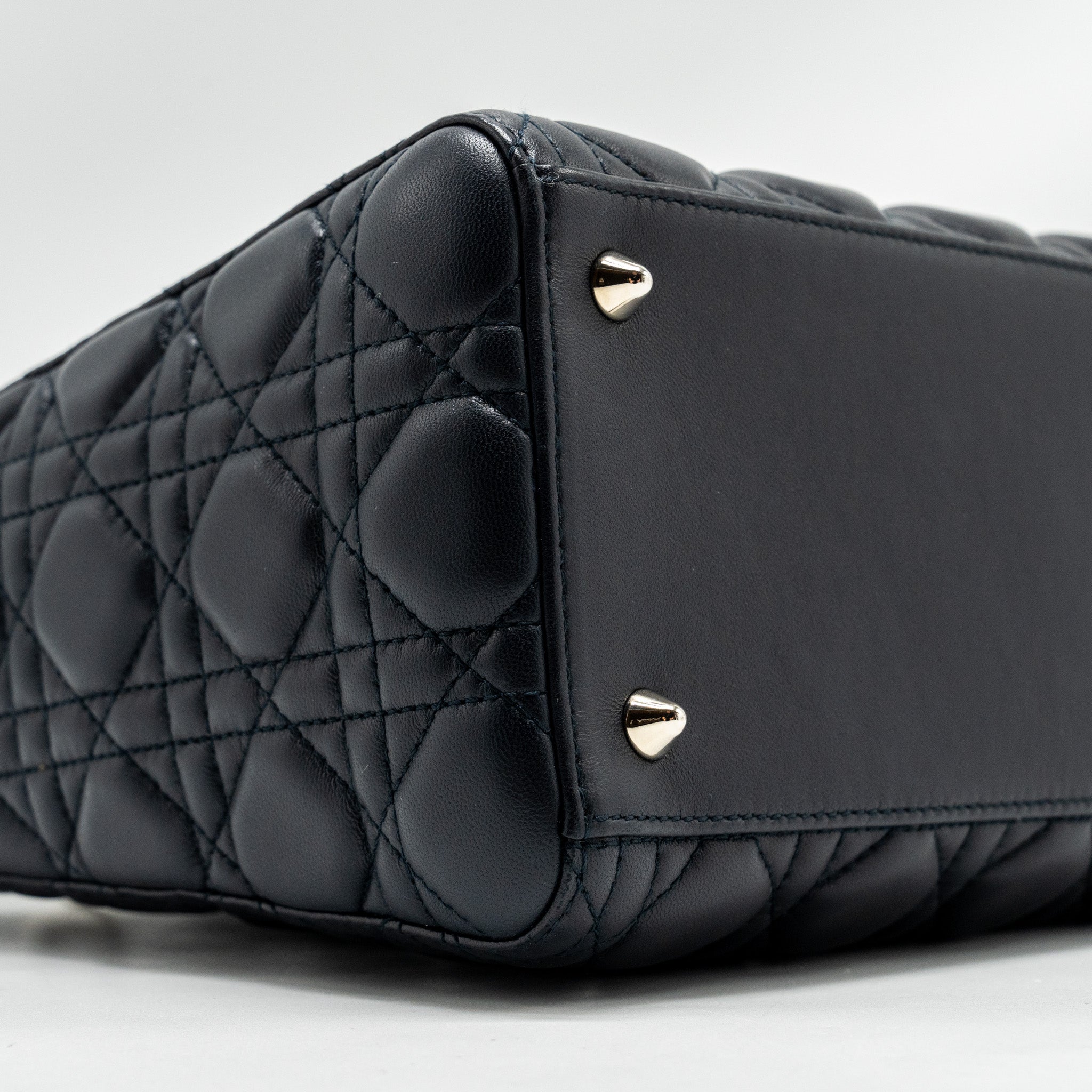 DIOR MEDIUM LADY DIOR LAMBSKIN DARK BLUE SHW