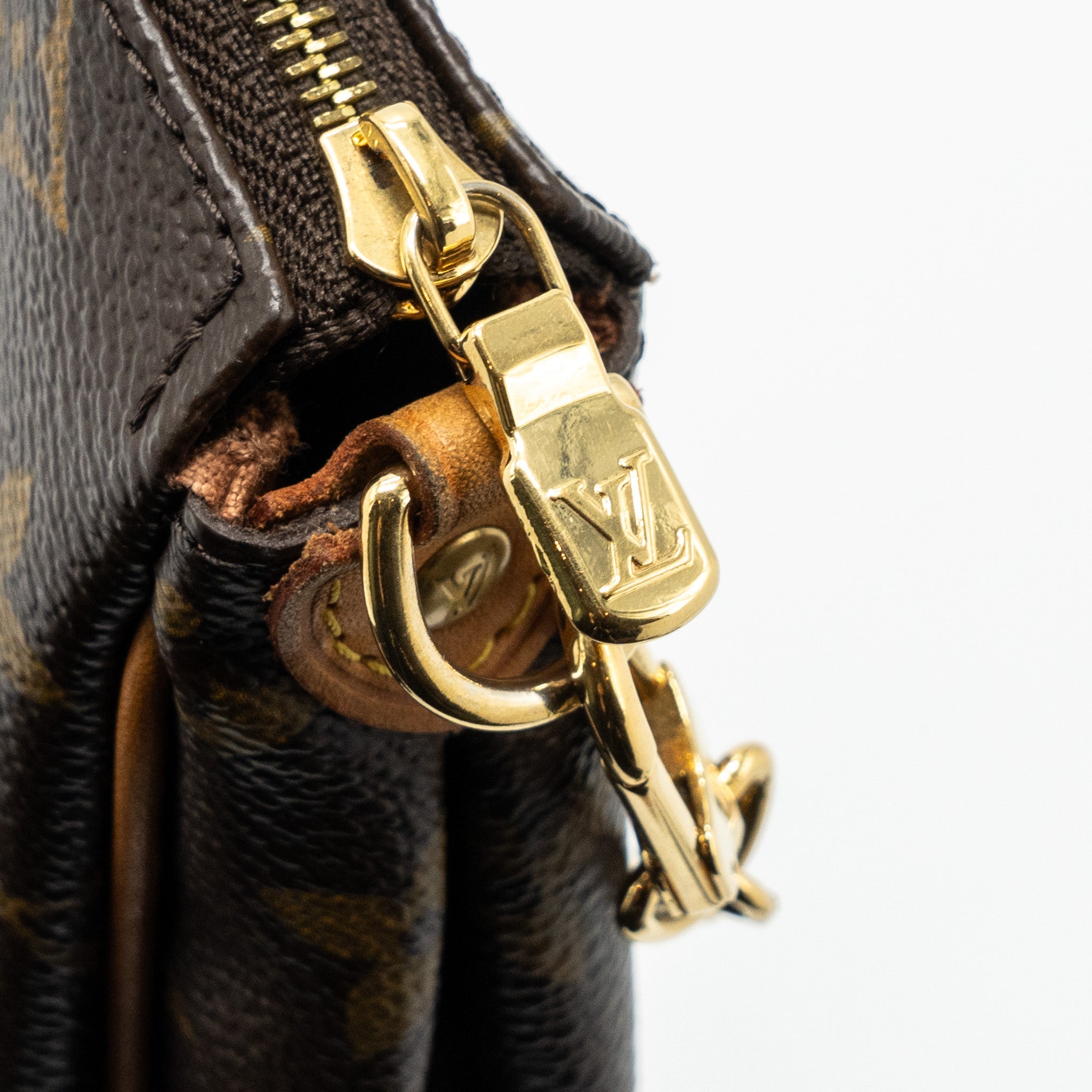 LOUIS VUITTON EVA POCHETTE MONOGRAM CANVAS GHW