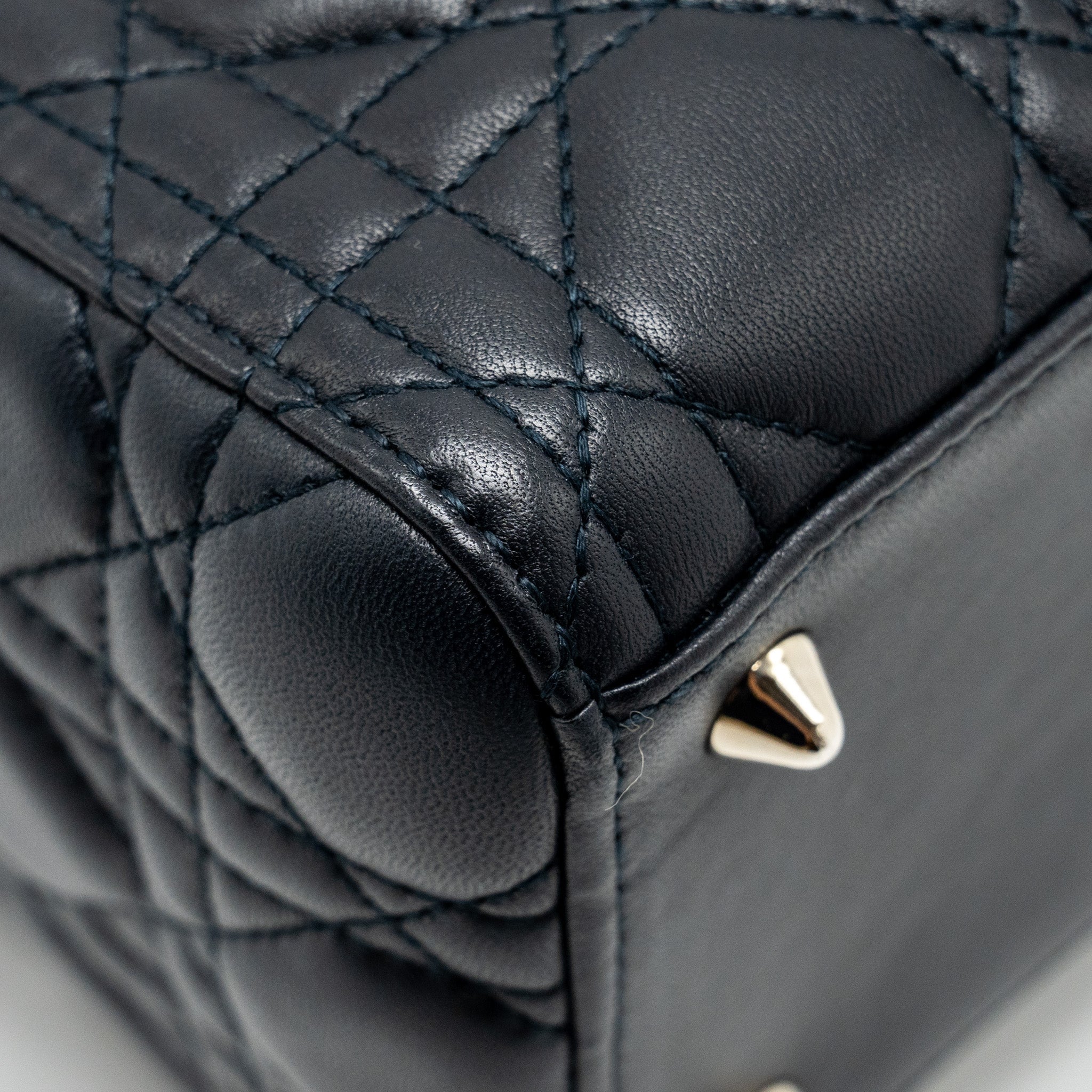 DIOR MEDIUM LADY DIOR LAMBSKIN DARK BLUE SHW