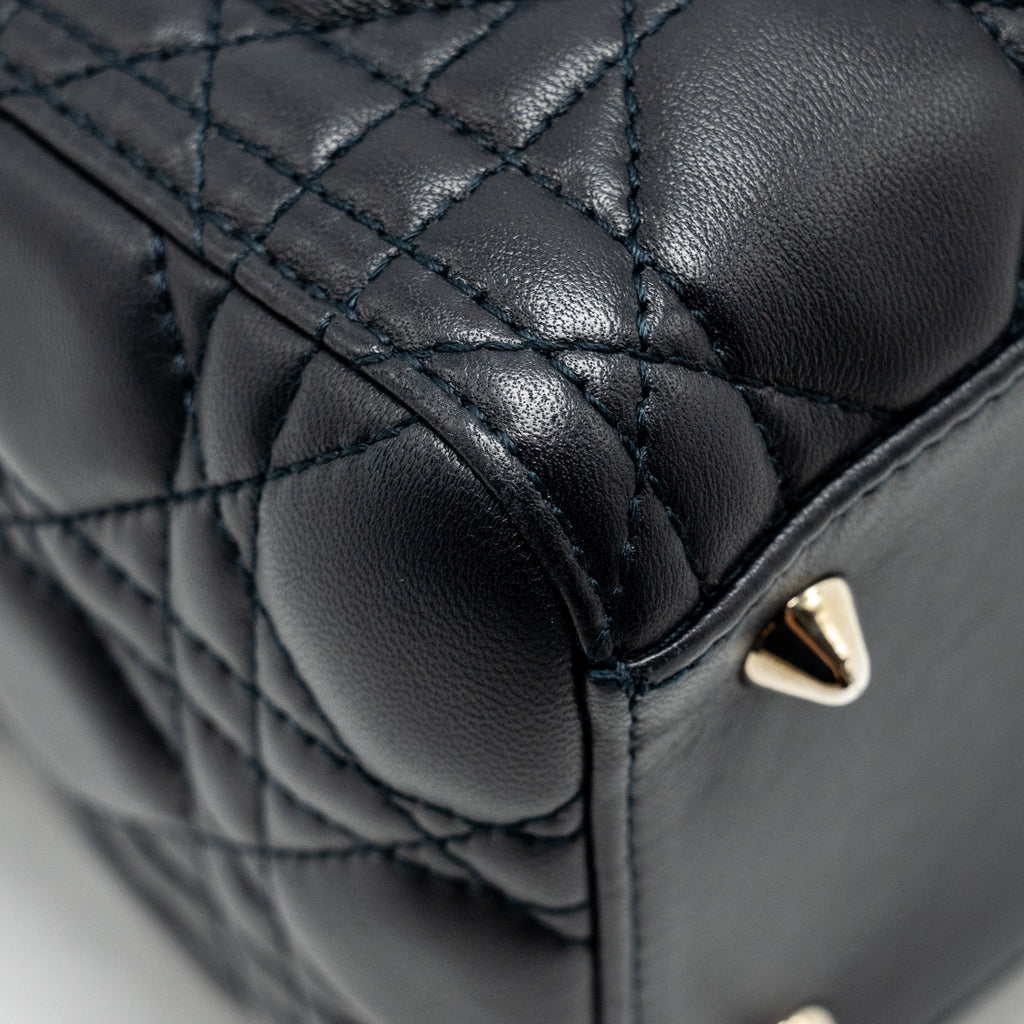 DIOR MEDIUM LADY DIOR LAMBSKIN DARK BLUE SHW