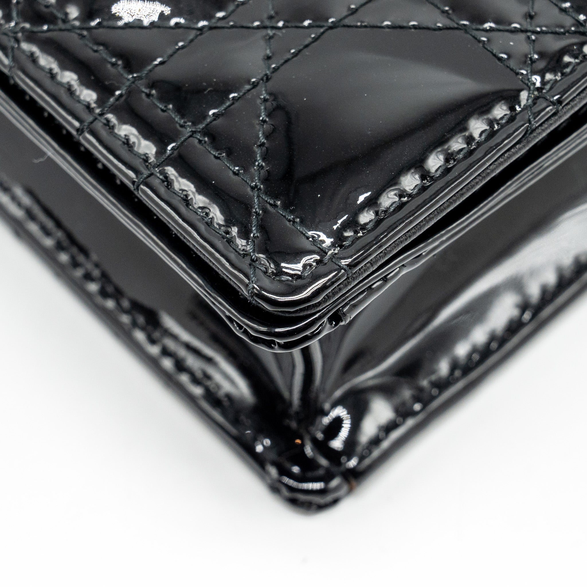 DIOR LADY DIOR POUCH WALLET ON CHAIN PATENT BLACK LGHW