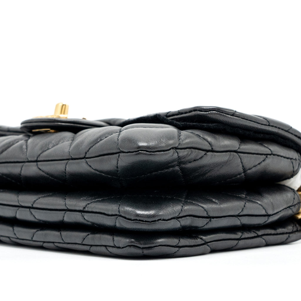 CHANEL 22K GOLD PILLAR ADJUSTABLE CHAIN FLAP BAG LAMBSKIN BLACK BRUSHED GHW (MICROCHIP)