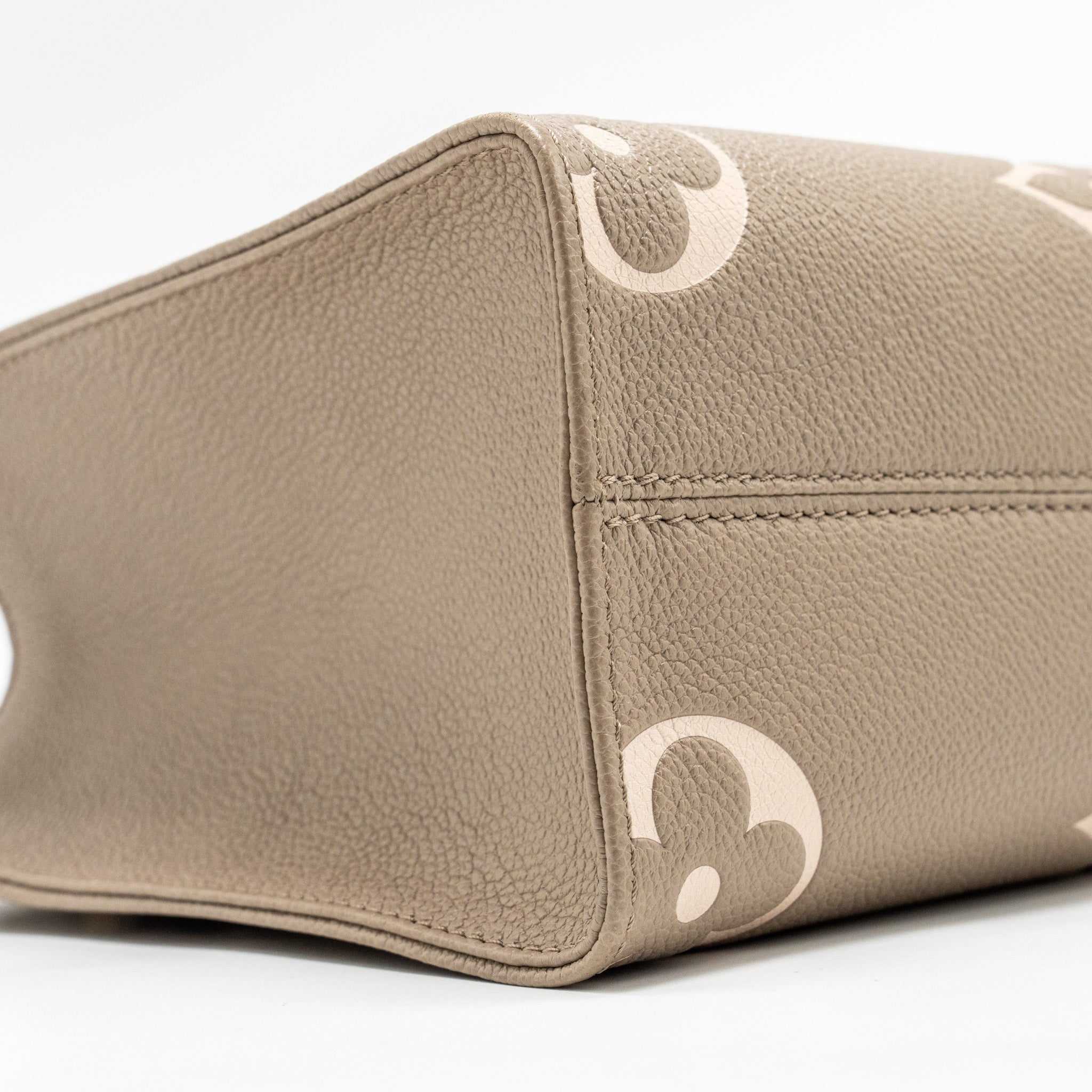 LOUIS VUITTON ONTHEGO PM BICOLOUR MONOGRAM EMPREINTE LEATHER TOURTERELLE/CREME GHW