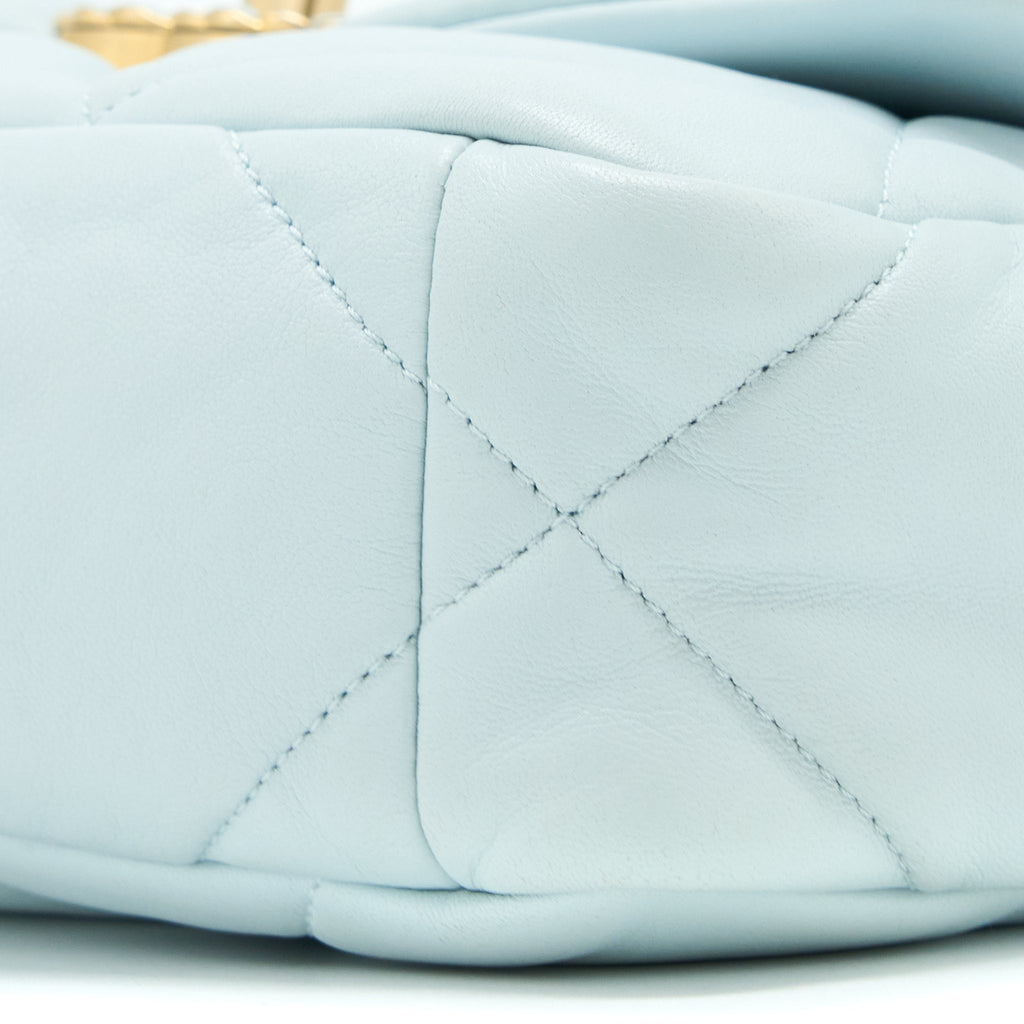CHANEL SMALL 19 BAG LAMBSKIN LIGHT BLUE MULTICOLOUR HARDWARE (MICROCHIP)