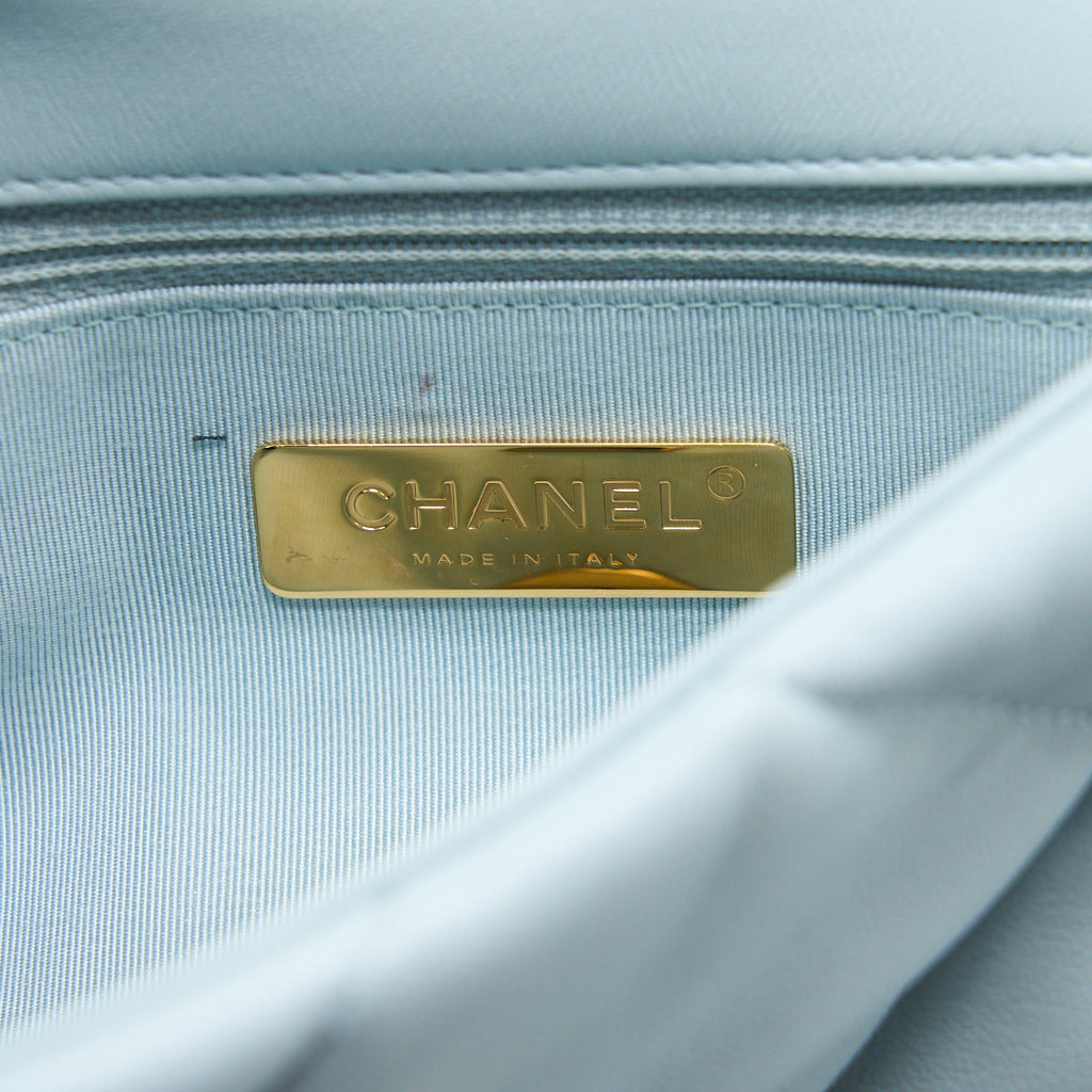 CHANEL SMALL 19 BAG LAMBSKIN LIGHT BLUE MULTICOLOUR HARDWARE (MICROCHIP)