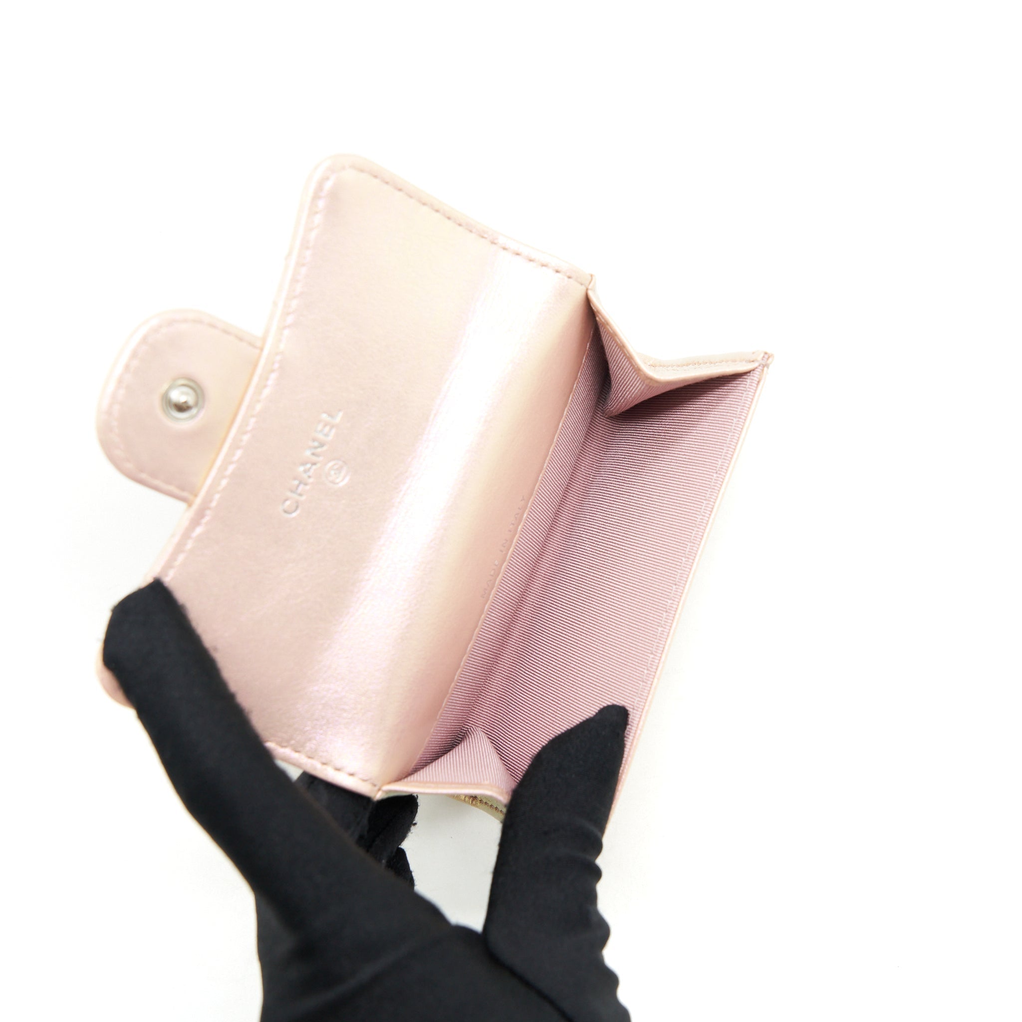 CHANEL 21K IRIDESCENT PINK FLAP CARD HOLDER SHW