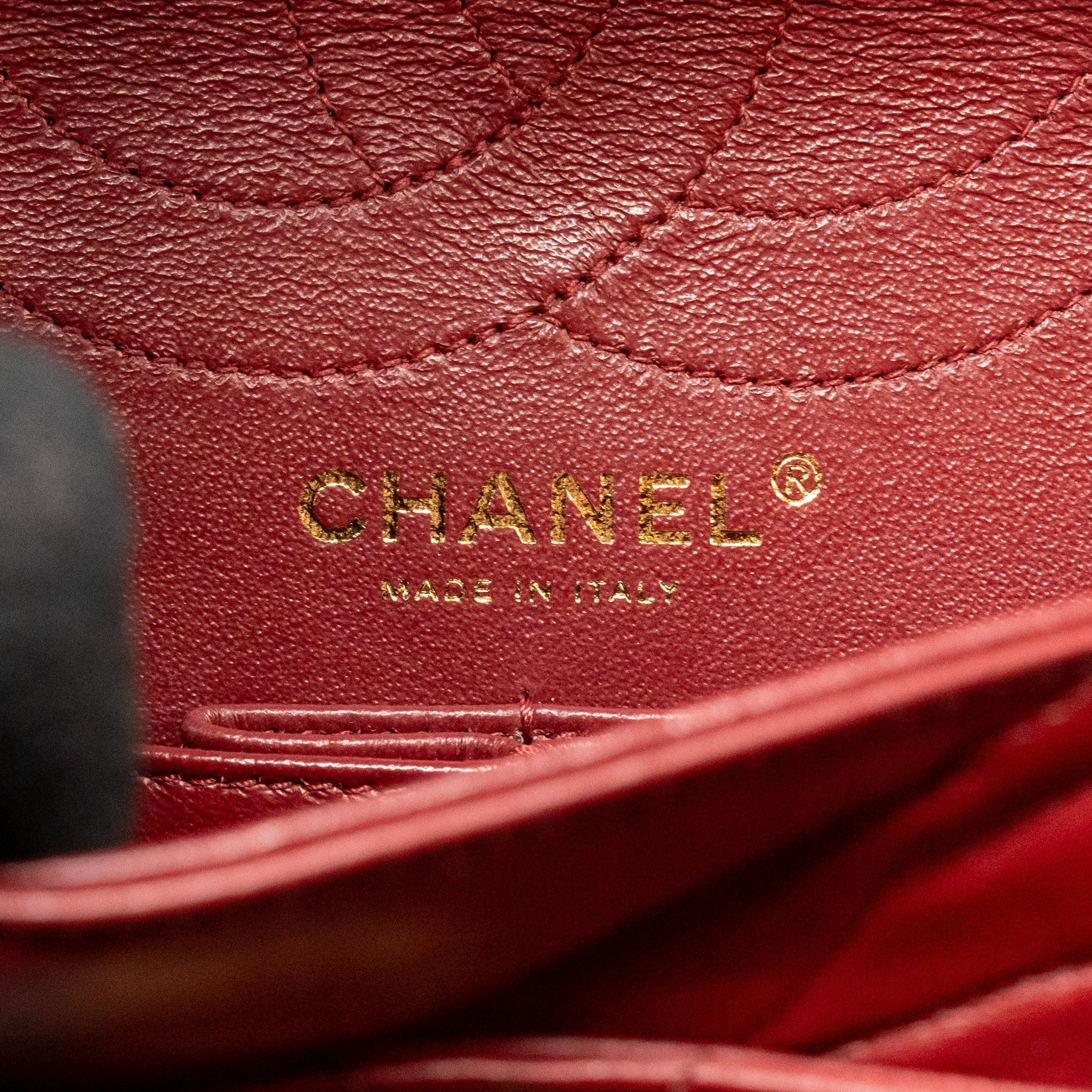 CHANEL 2.55 226 REISSUE DOUBLE FLAP BAG CHEVRON AGED CALFSKIN RED GHW