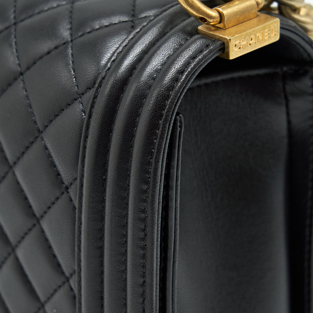 CHANEL BOY BAG NEW MEDIUM (28CM) LAMBSKIN BLACK RUTHENIUM GHW