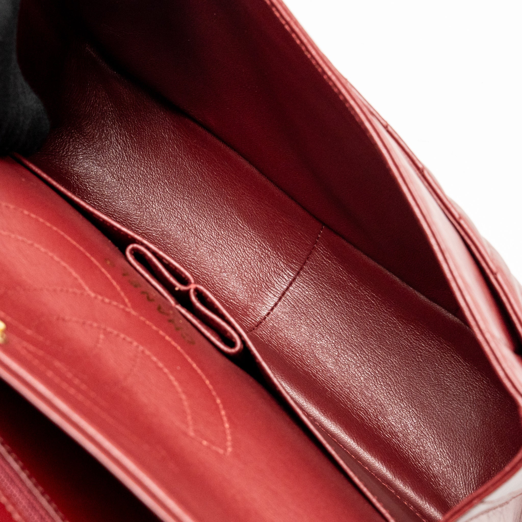 CHANEL 2.55 226 REISSUE DOUBLE FLAP BAG CHEVRON AGED CALFSKIN RED GHW