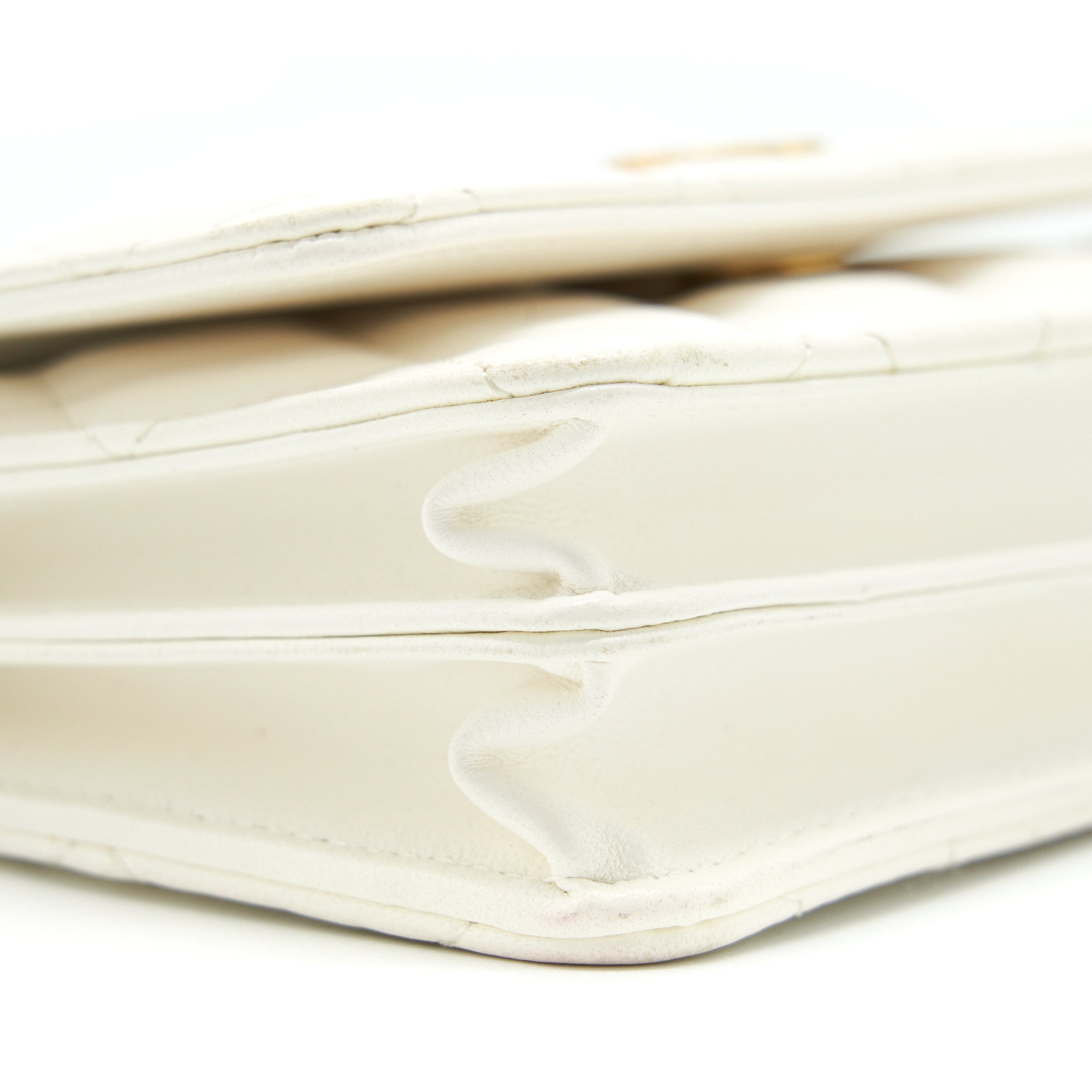 CHANEL RUFFLES MINI WALLET ON CHAINS WHITE GHW