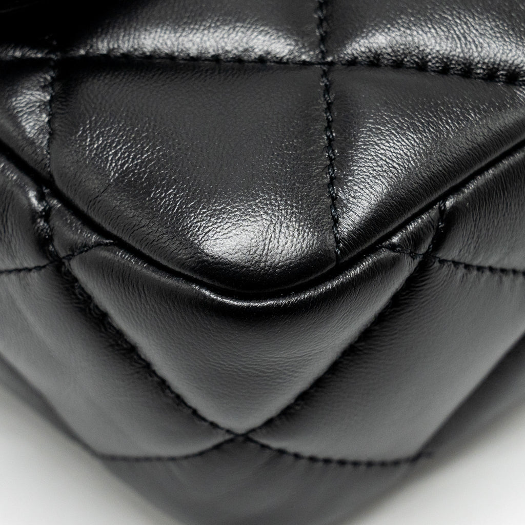 CHANEL 22B MINI FLAPBAG LAMBSKIN BLACK GHW (MICROCHIP)