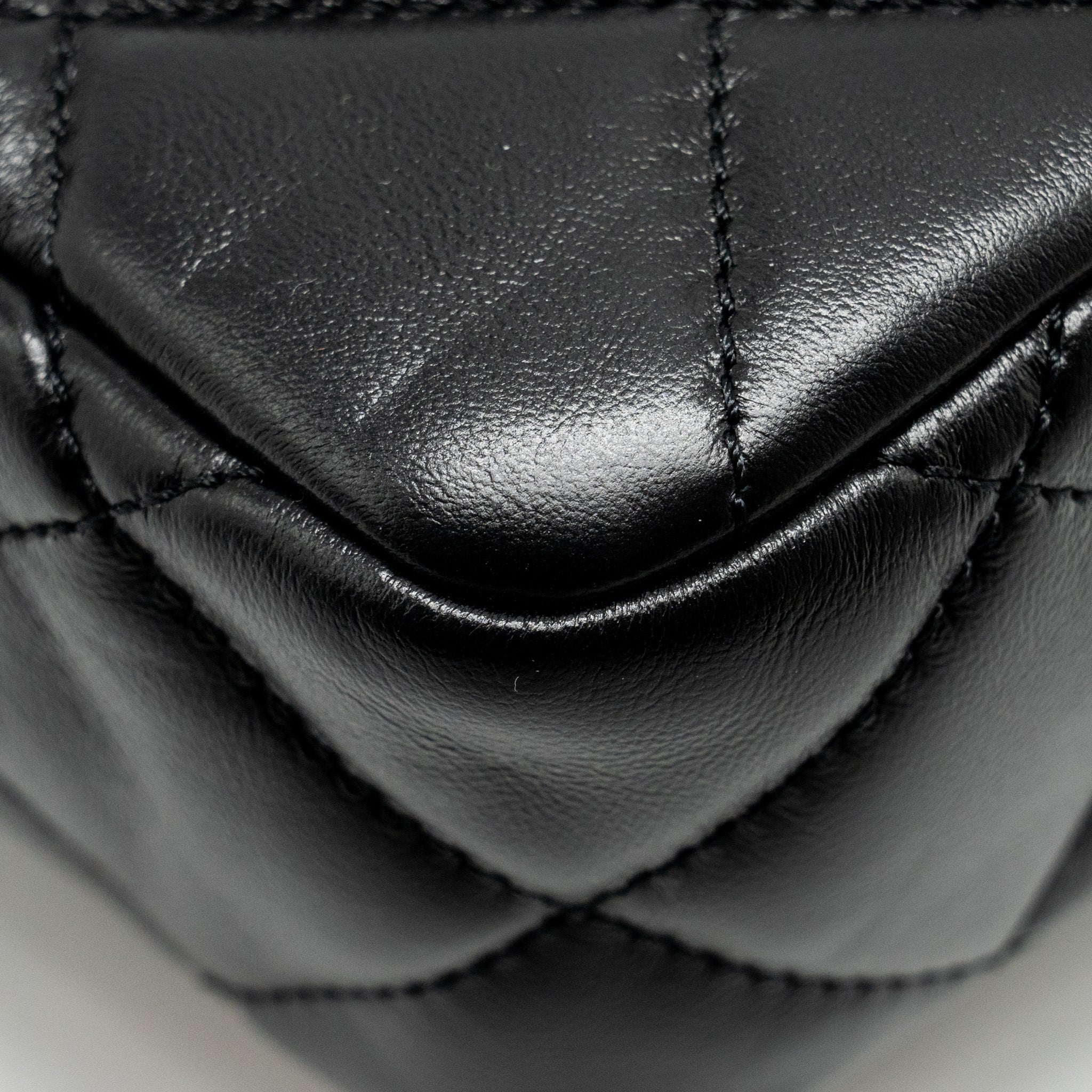 CHANEL 22B MINI FLAPBAG LAMBSKIN BLACK GHW (MICROCHIP)