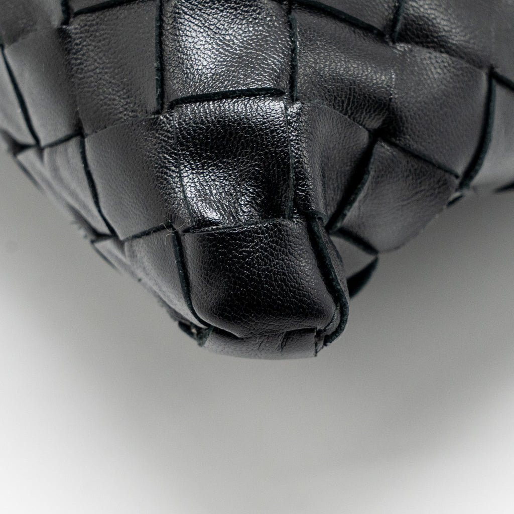 BOTTEGA VENETA HOP BAG CALFSKIN BLACK GHW