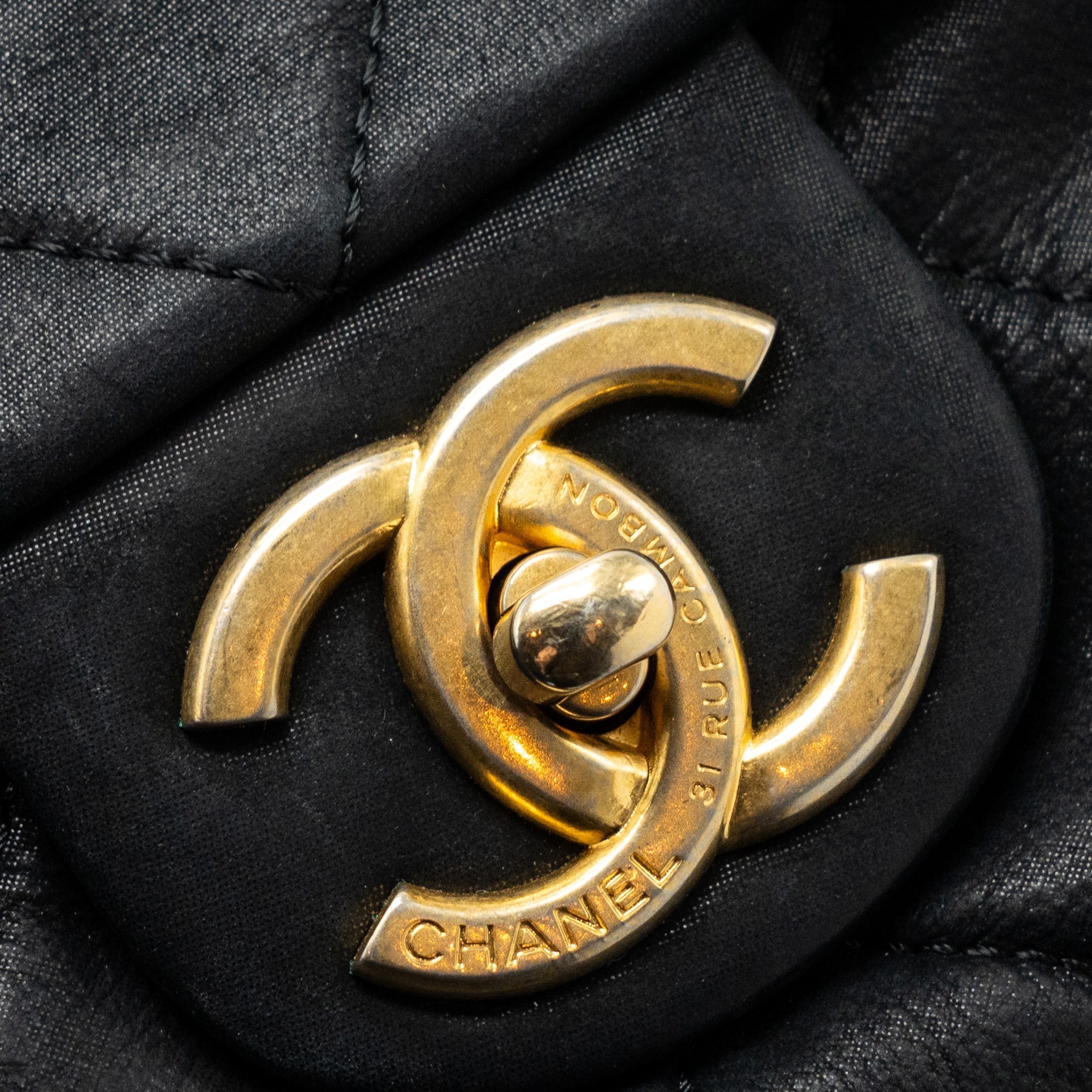 CHANEL QUILTED SEASONAL FLAP BAG CALFSKIN IRIDESCENT BLACK WITH GHW
