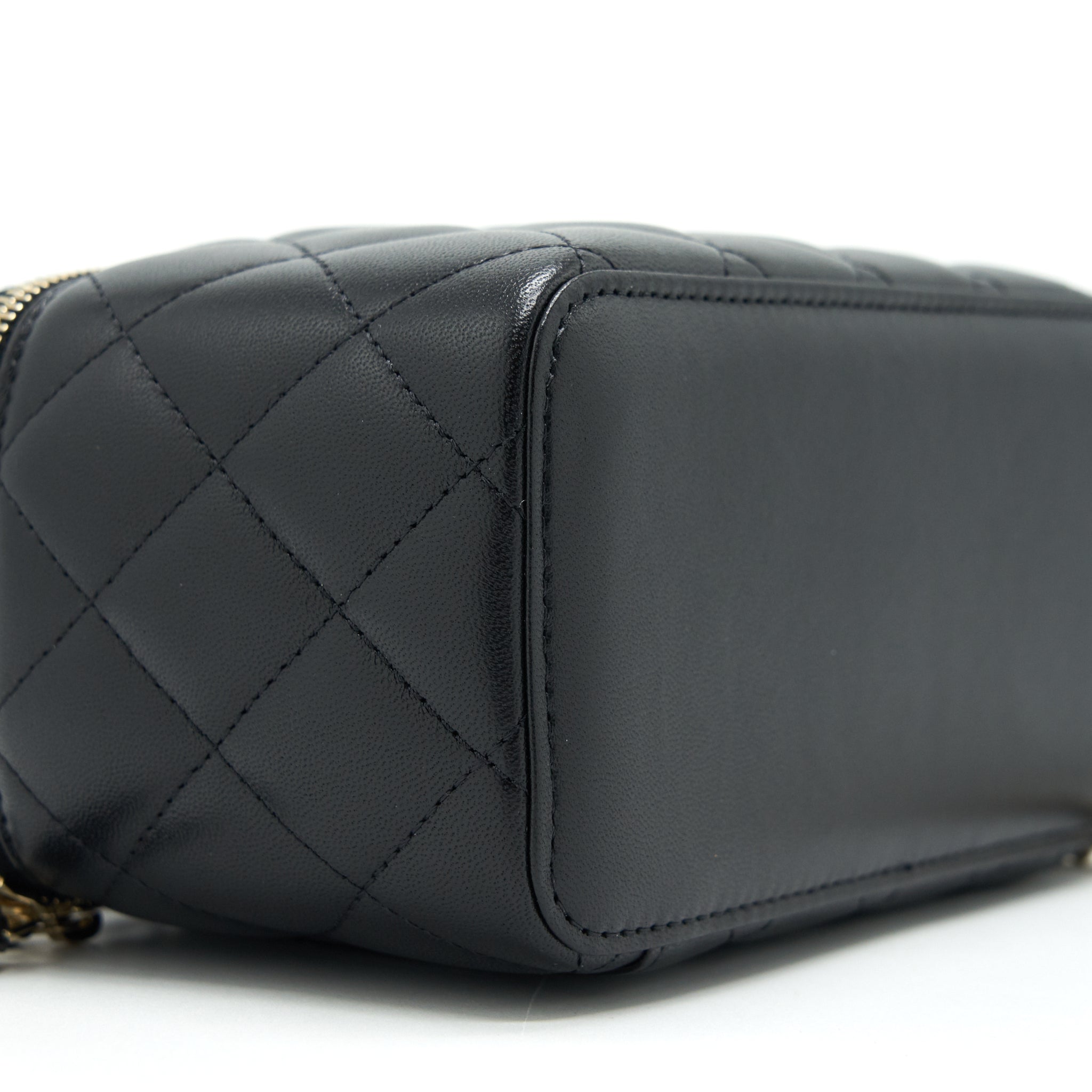 CHANEL TOP HANDLE LONG VANITY WITH CHAIN LAMBSKIN BLACK LGHW