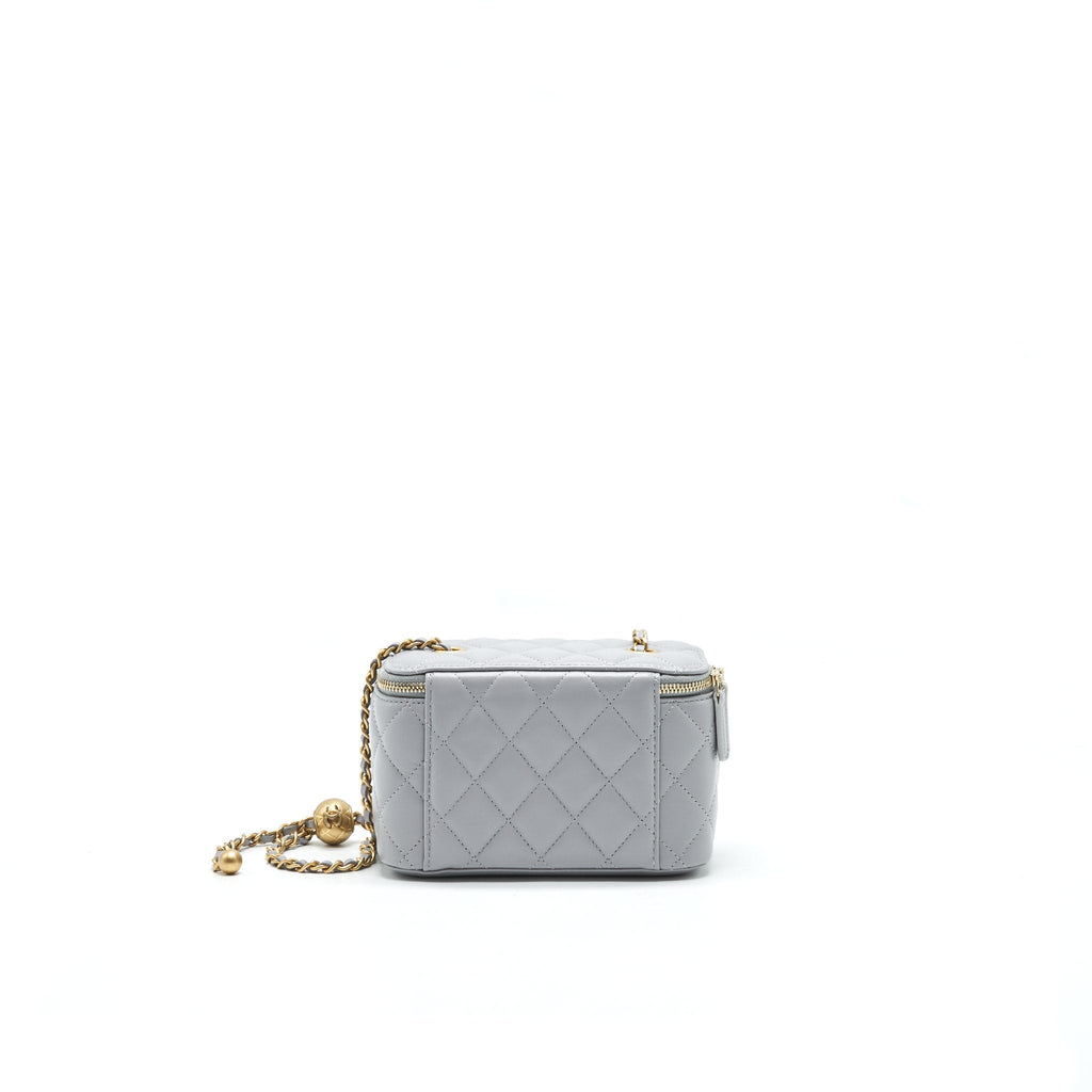 CHANEL 21B PEARL CRUSH LONG VANITY WITH CHAIN LIGHT GREY GHW