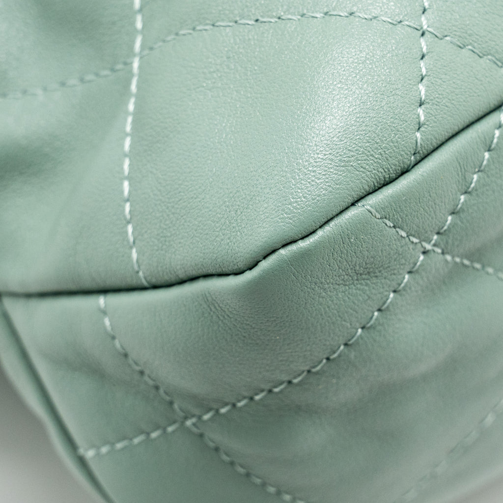 CHANEL 22C HOBO BAG WITH GIANT CHAIN CALFSKIN GREEN GHW (MICROCHIP)