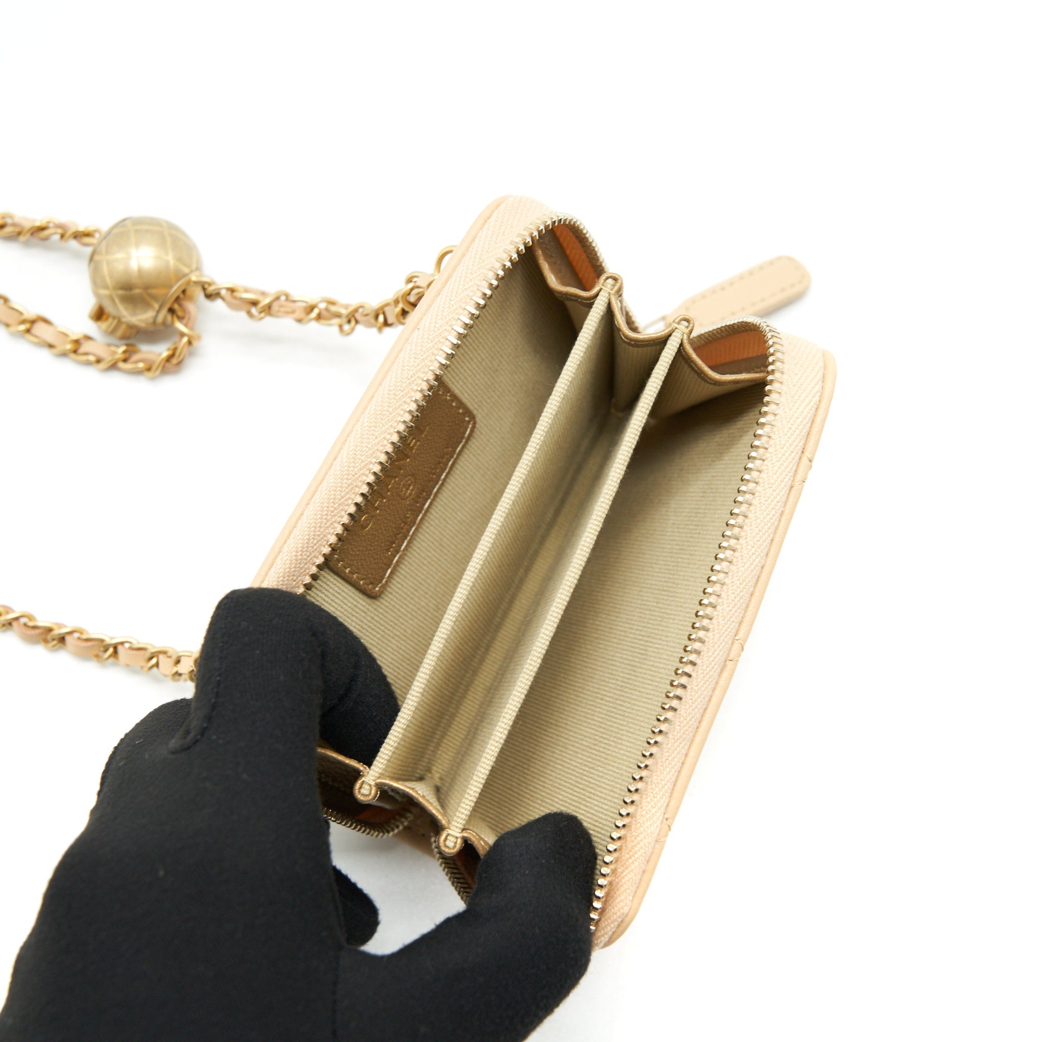 CHANEL 22C PEARL CRUSH CARD HOLDER WITH CHAIN BEIGE GHW