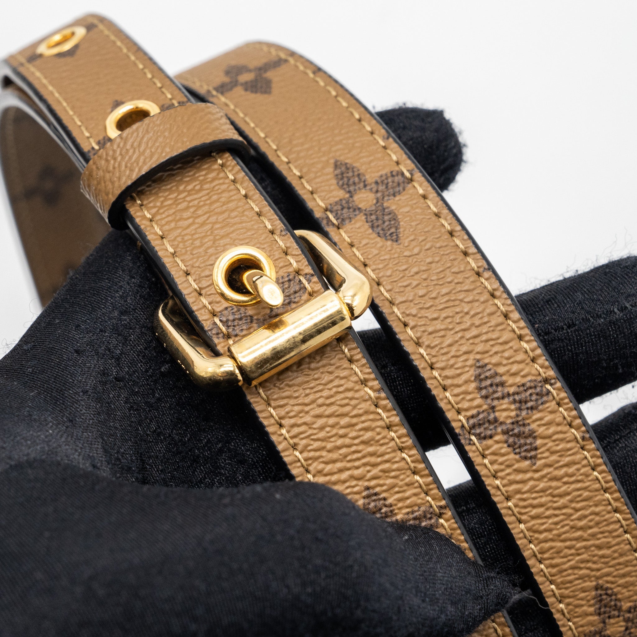 LOUIS VUITTON POCHETTE MÉTIS REVERSE MONOGRAM CANVAS GHW