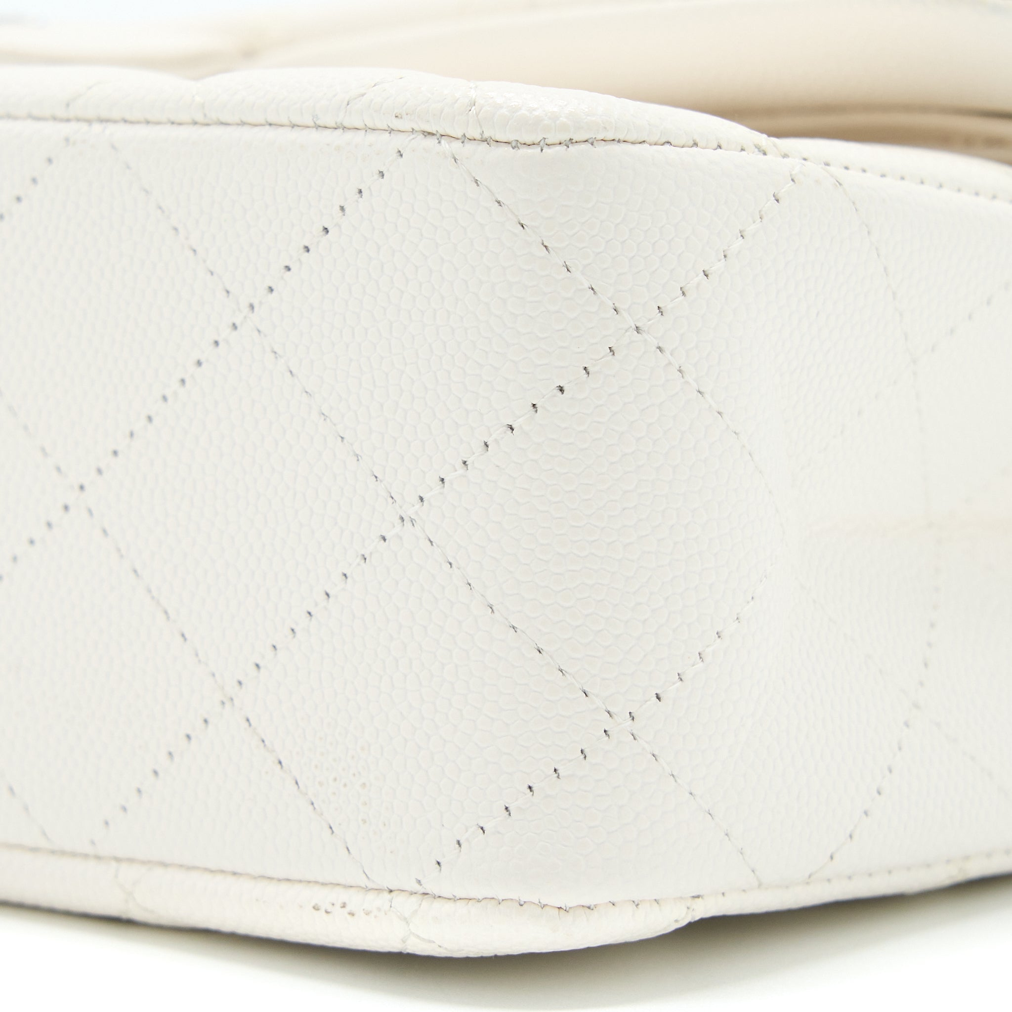 CHANEL MEDIUM CLASSIC DOUBLE FLAP BAG CAVIAR WHITE SHW (MICROCHIP)