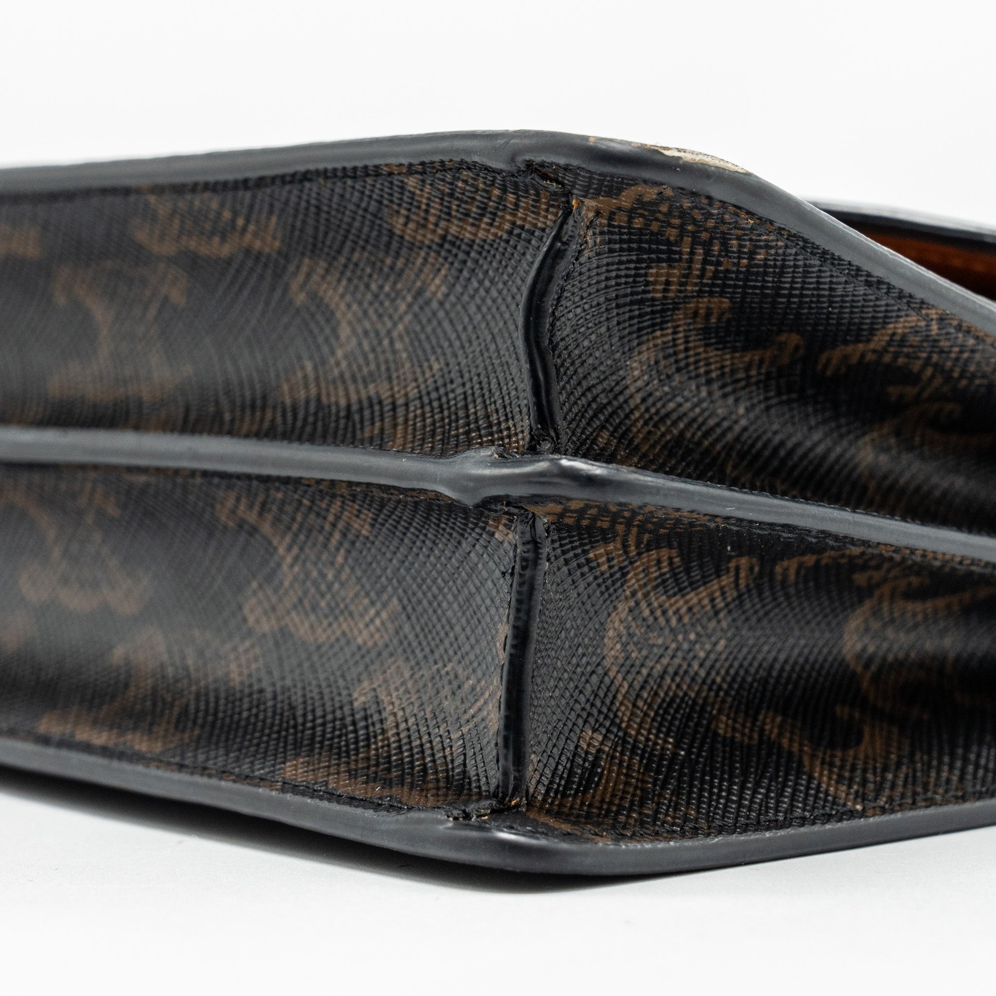 CELINE WALLET ON STRAP TRIOMPHE CANVAS / SMOOTH LAMBSKIN TAN GHW
