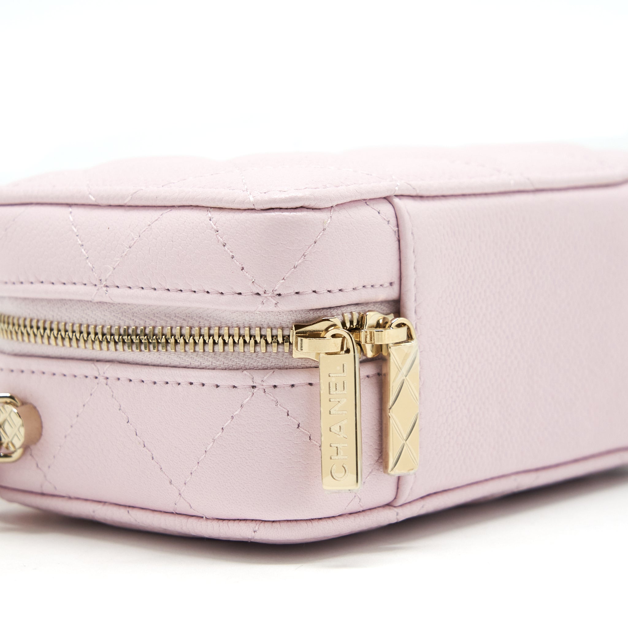 CHANEL 22P TOP HANDLE MINI VANITY WITH CHAIN CAVIAR LIGHT PINK LGHW