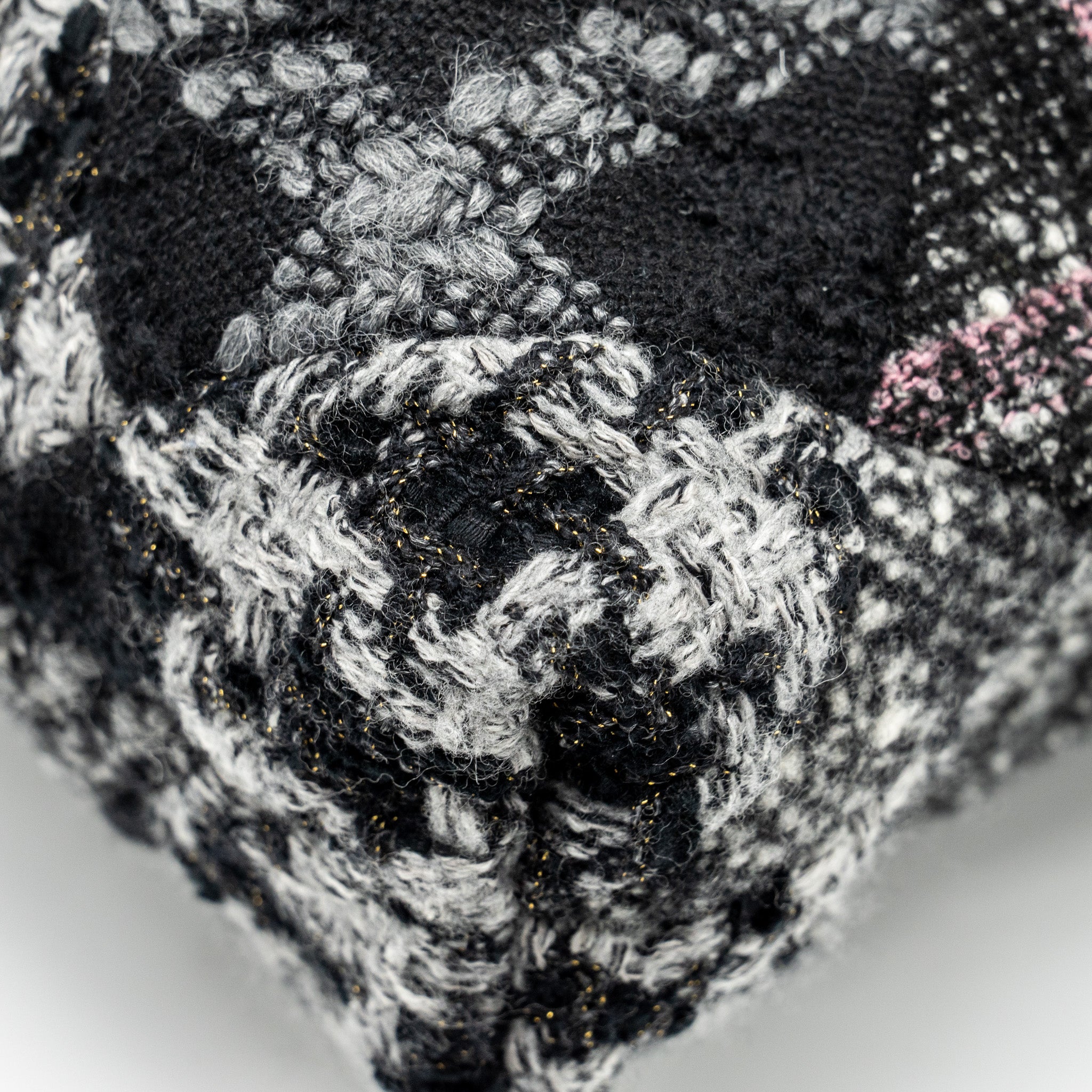 CHANEL MEDIUM 22 BAG FABRIC / TWEED MULTICOLOUR GHW (MICROCHIP)