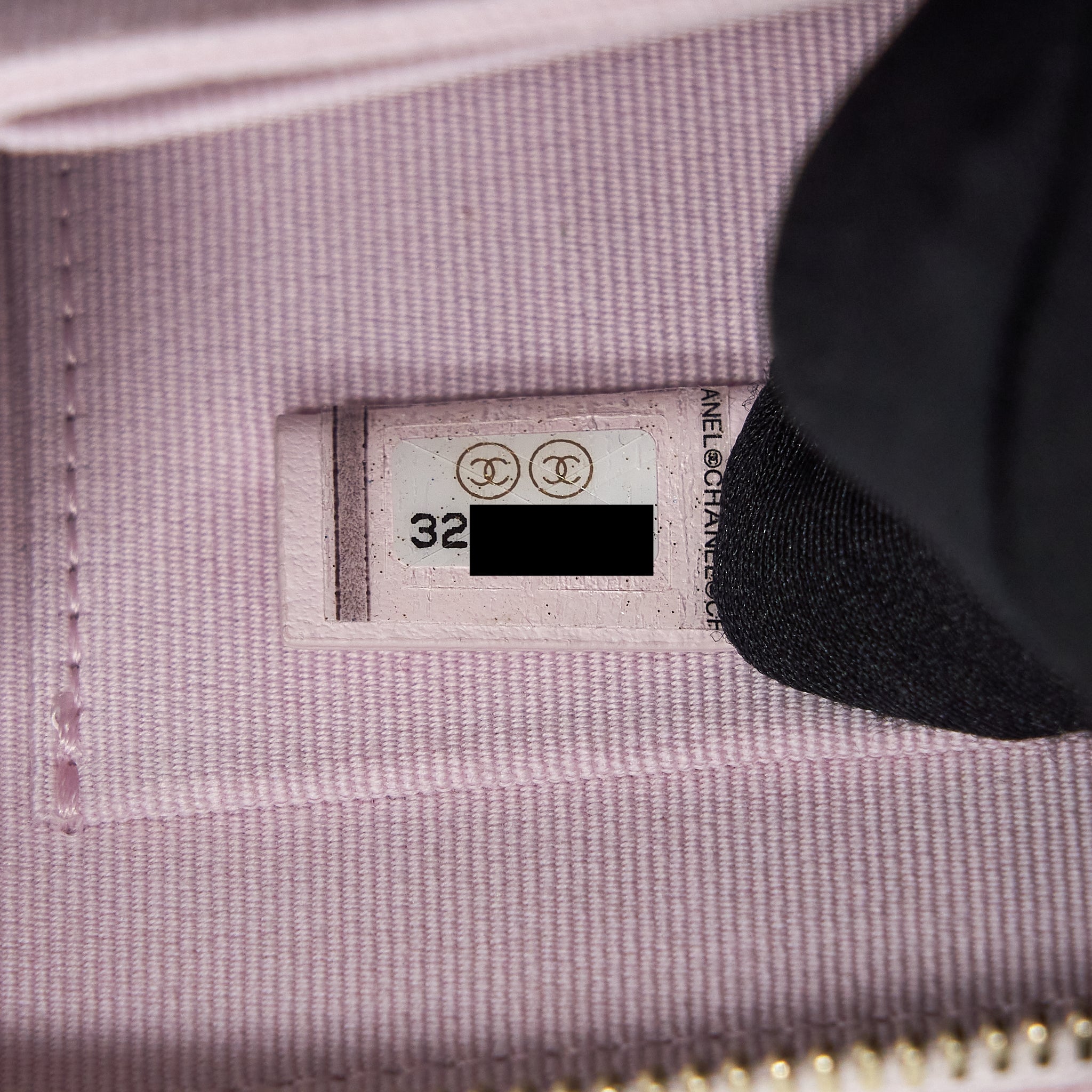 CHANEL 22P TOP HANDLE MINI VANITY WITH CHAIN CAVIAR LIGHT PINK LGHW