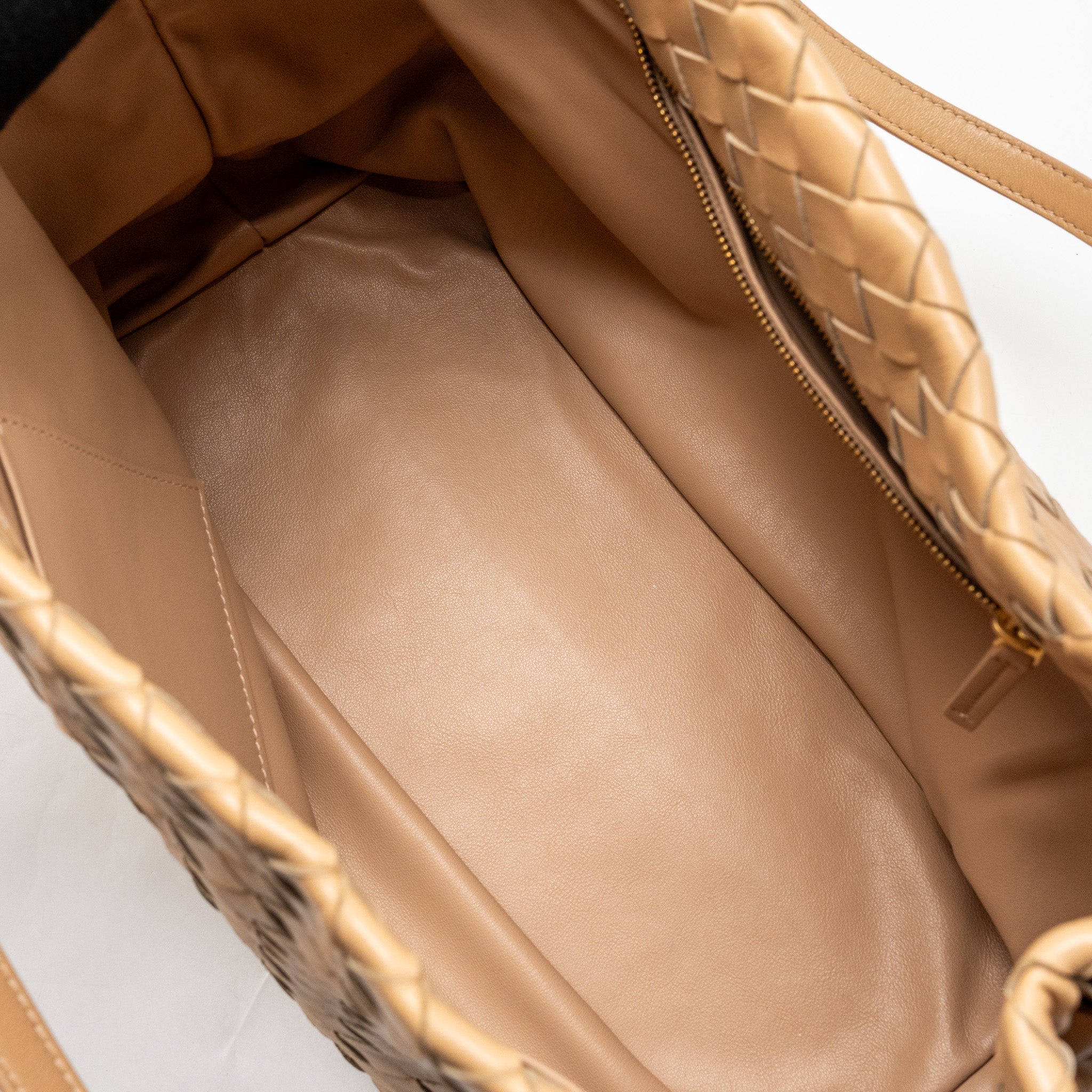 BOTTEGA VENETA GARDA TOTE BAG INTRECCIATO LAMBSKIN BEIGE GHW