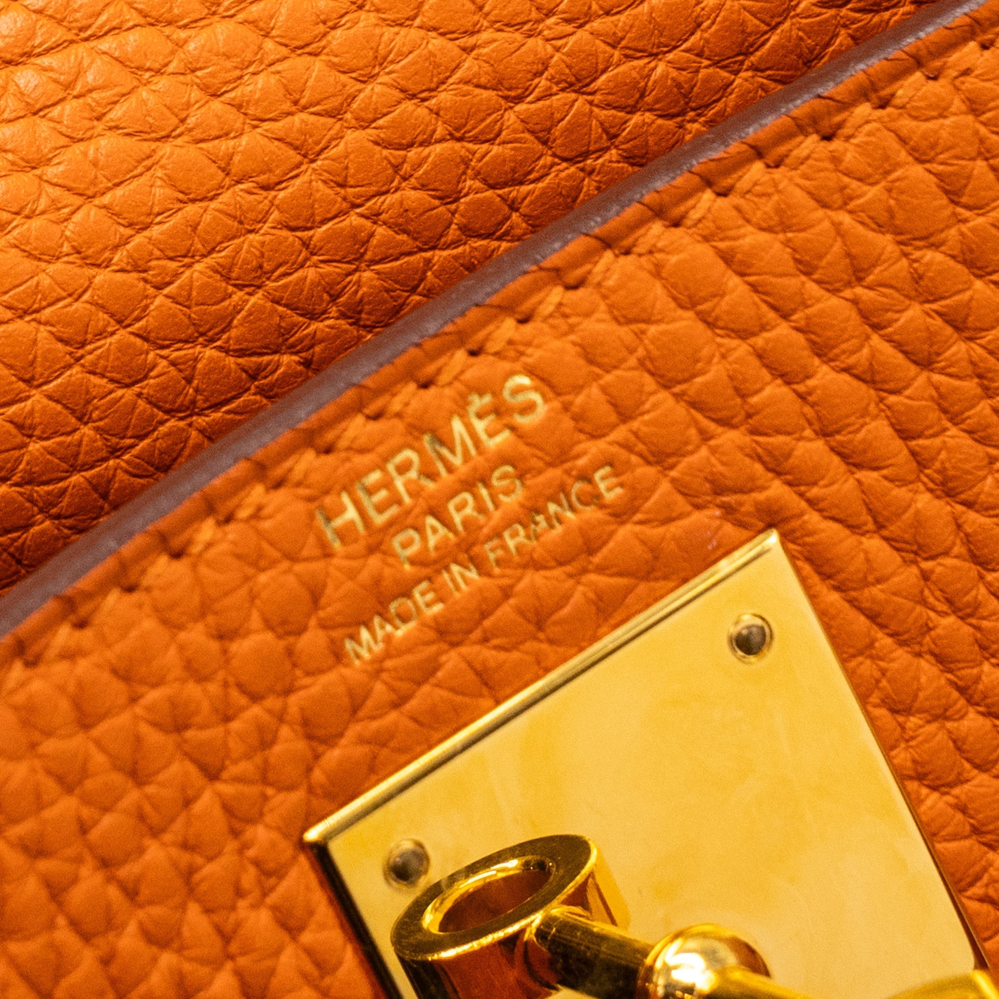 HERMES KELLY 28 CLEMENCE LEATHER 93 ORANGE GHW