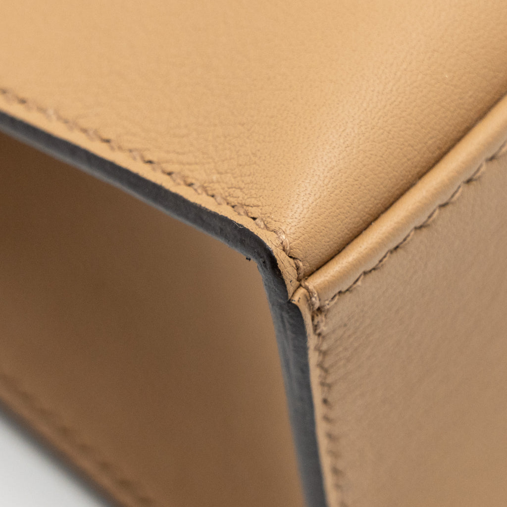 HERMES KELLY POCHETTE SWIFT 0M CHAI GHW