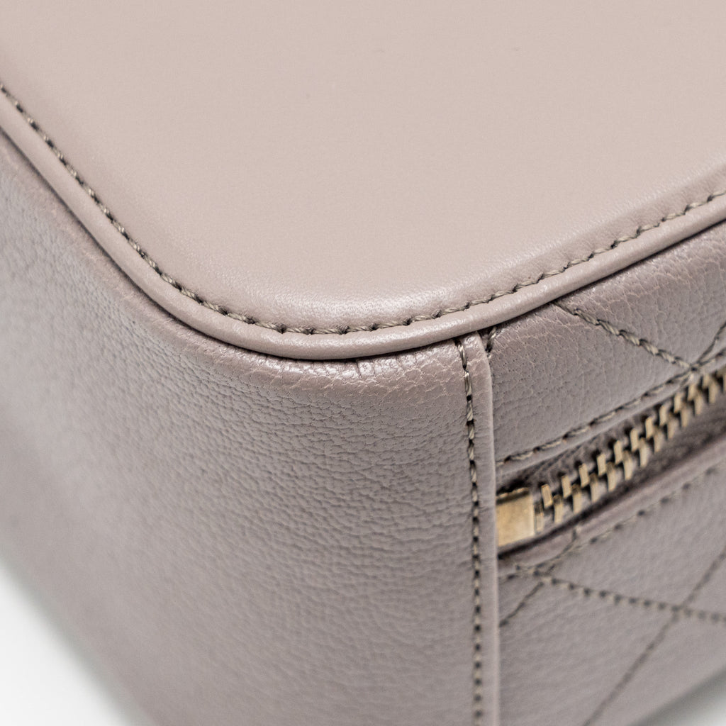 CHANEL COCO CURVE VANITY BAG WITH TOP HANDLE CALFSKIN GREY GHW