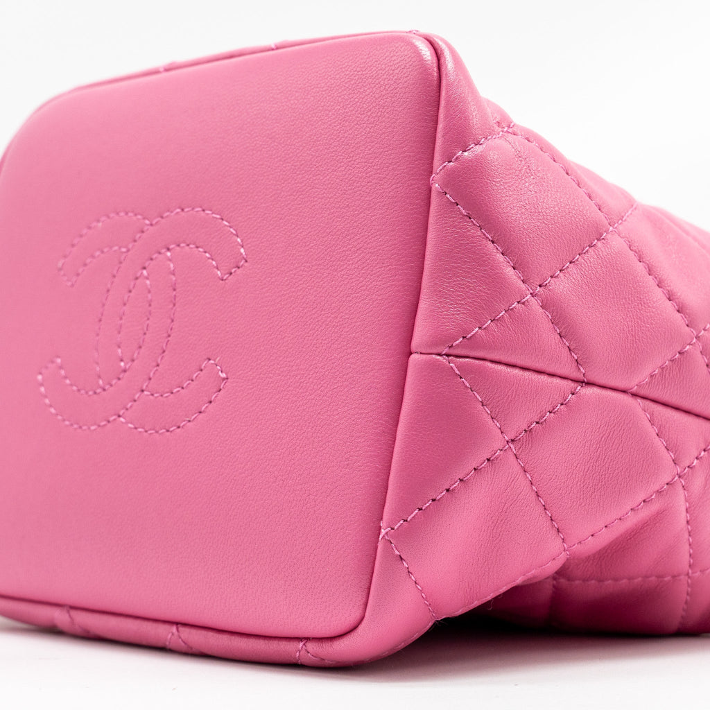 CHANEL 20S SMALL QUILTED HOBO BAG LAMBSKIN PINK GHW