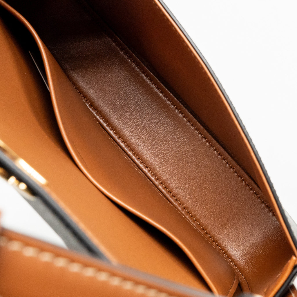 CELINE TRIOMPHE SHOULDER BAG CLAUDE CANVAS TAN GHW