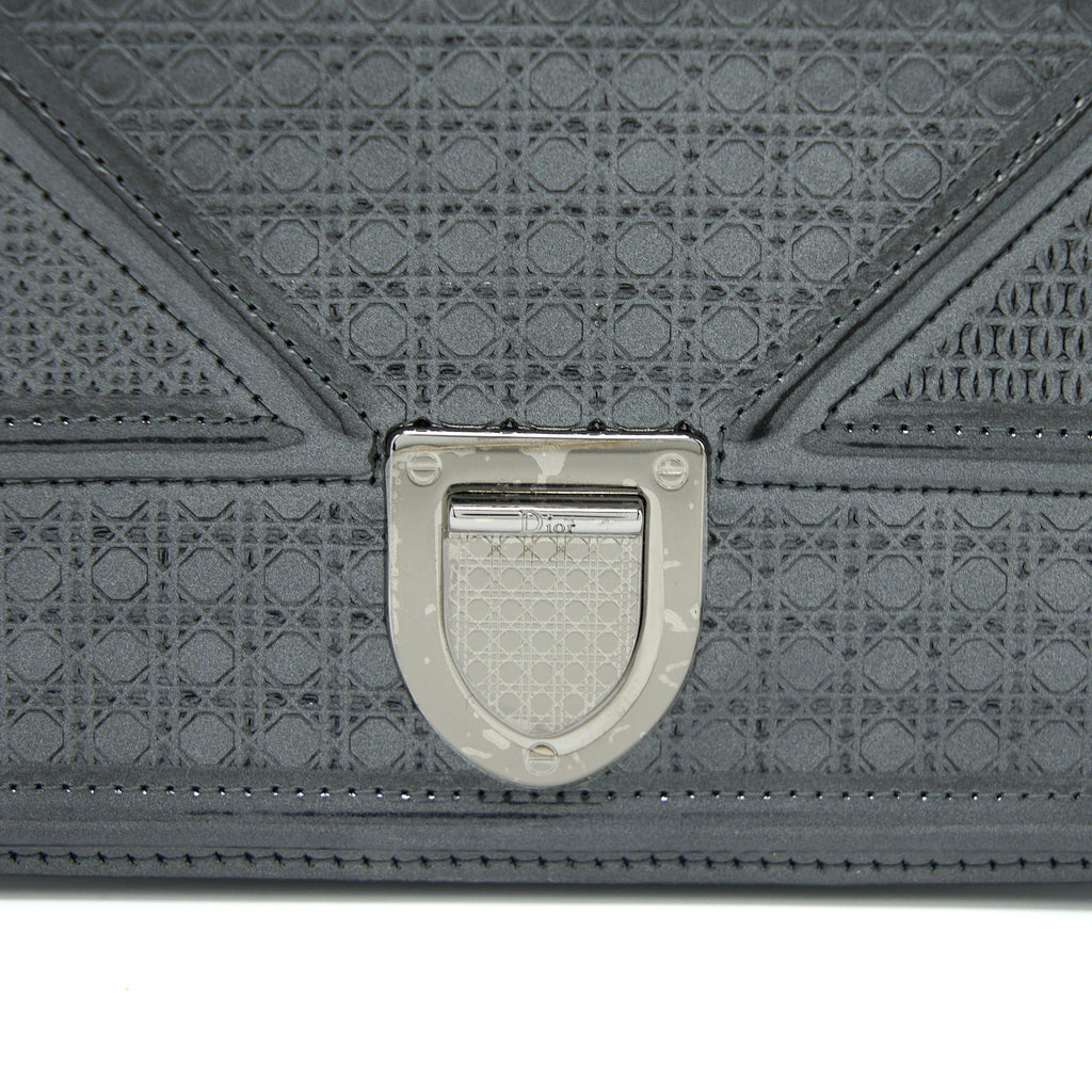 DIOR DIORAMA WALLET ON CHAIN METALLIC GREY GHW
