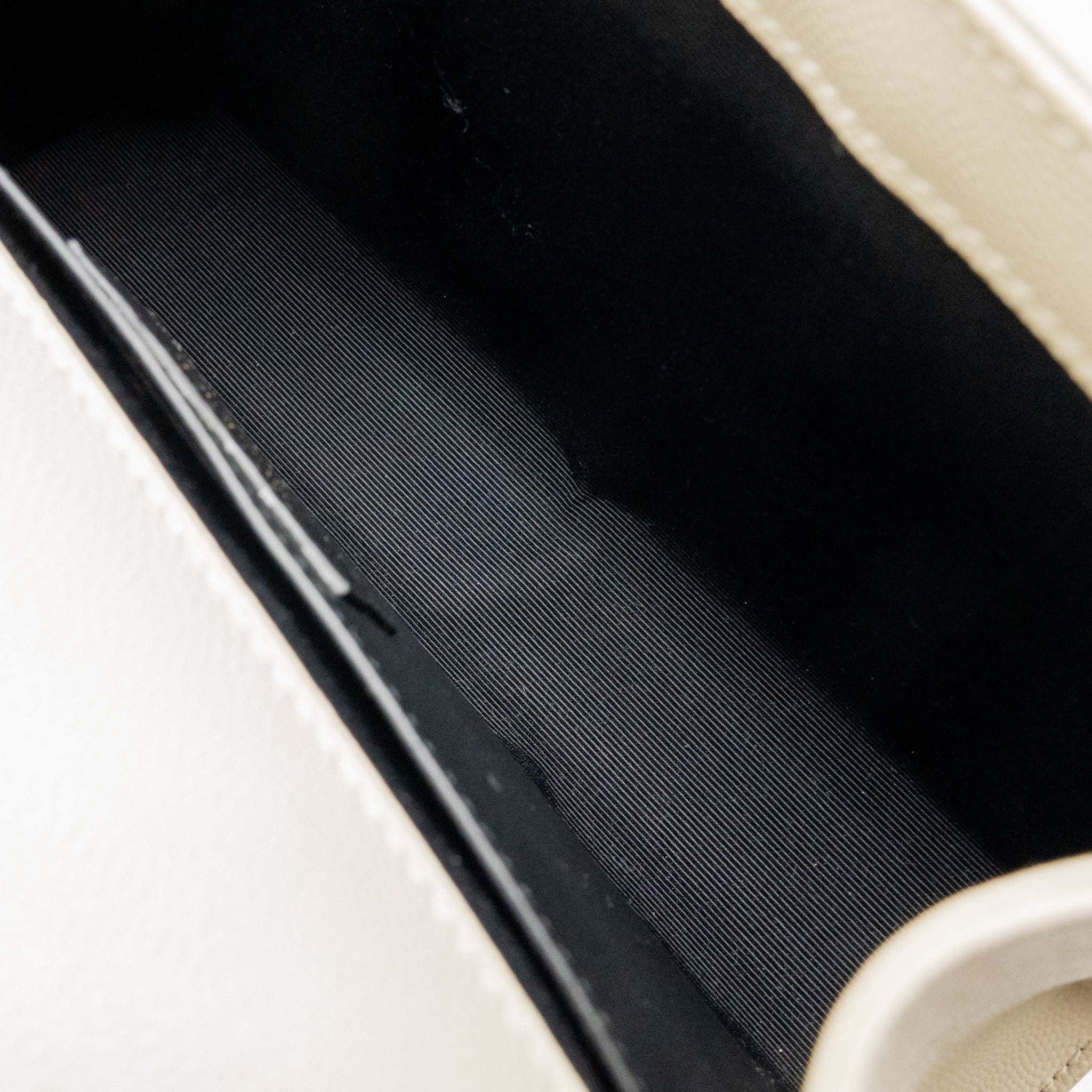 SAINT LAURENT/YSL MEDIUM KATE BAG GRAINED CALFSKIN WHITE GHW