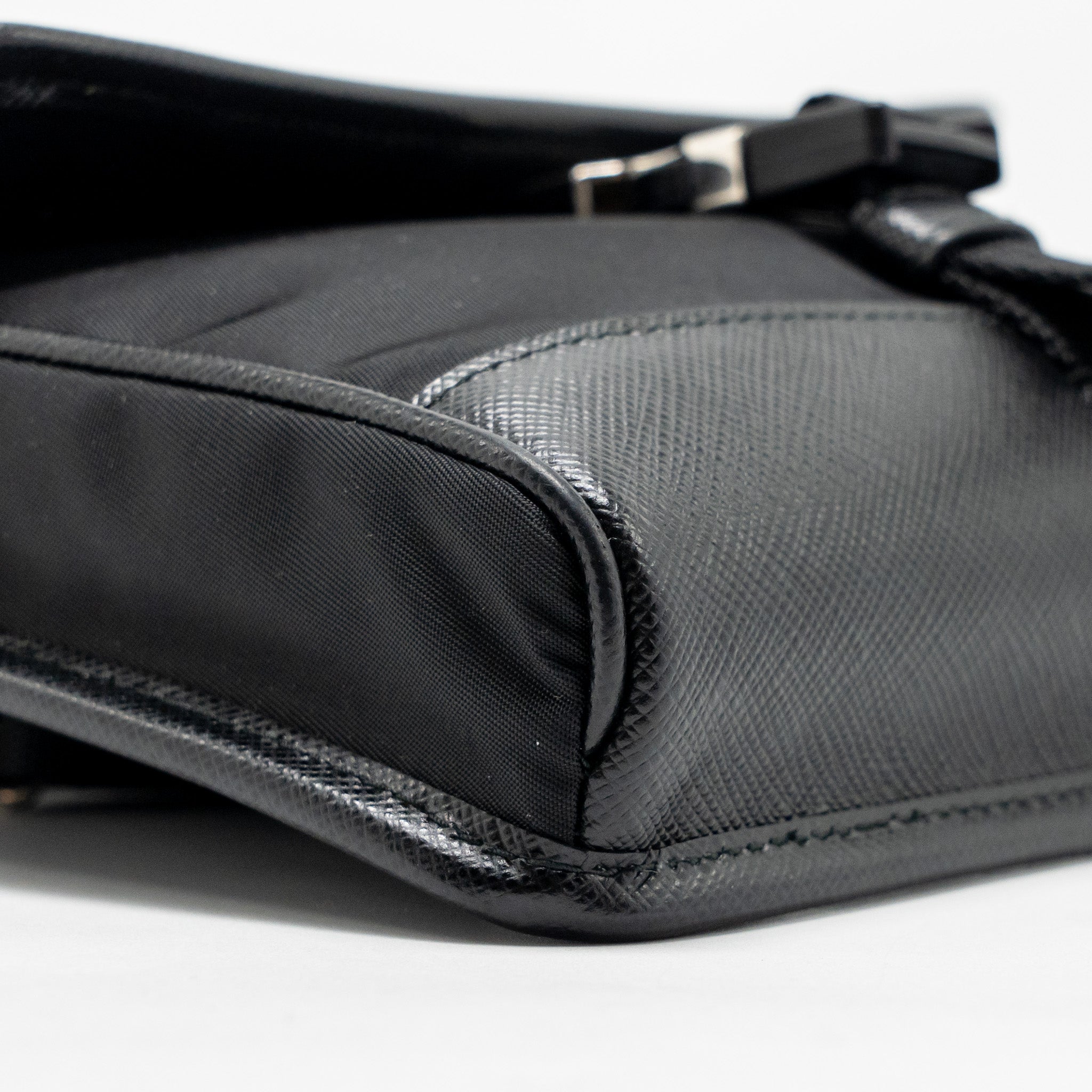 PRADA TRIMMED SAFFIANO PHONE CASE RE-NYLON BLACK SHW