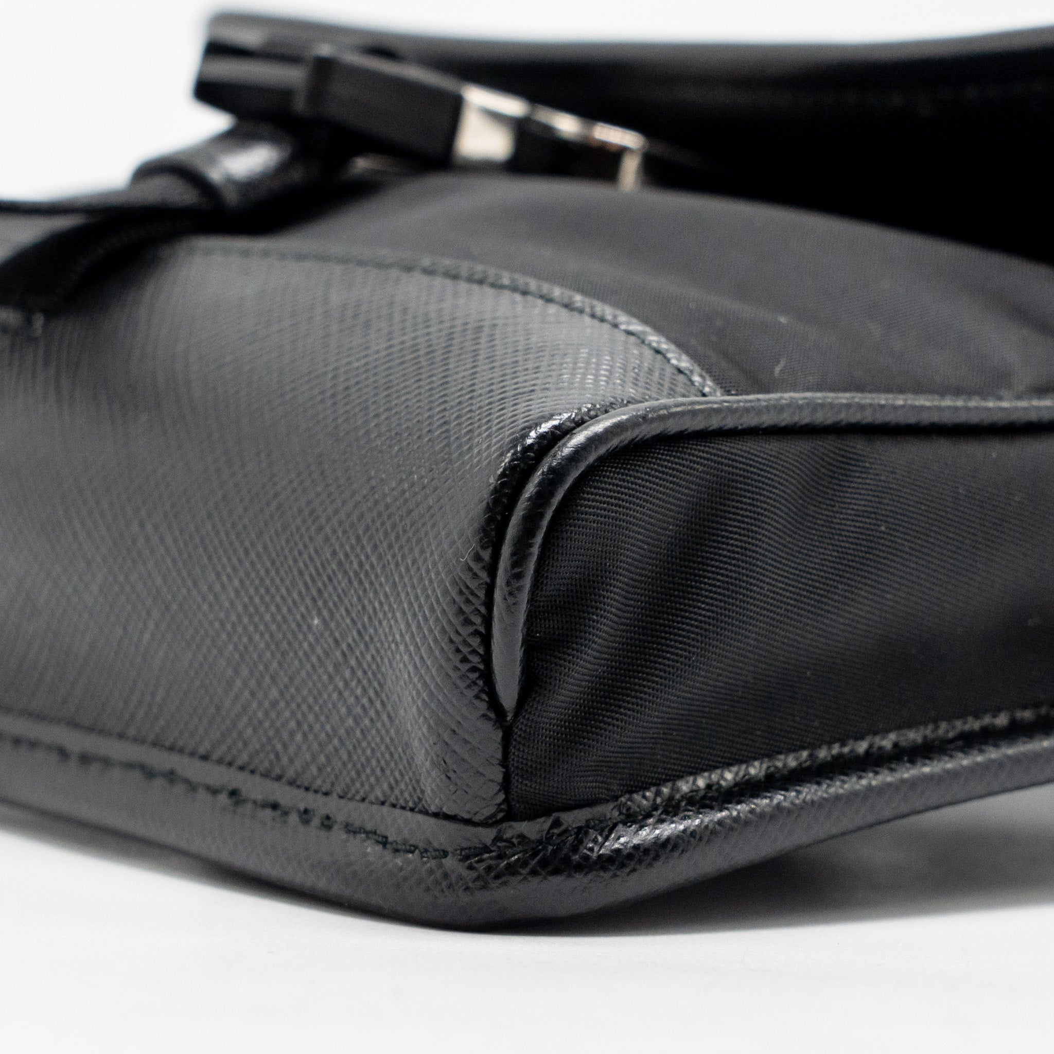 PRADA TRIMMED SAFFIANO PHONE CASE RE-NYLON BLACK SHW