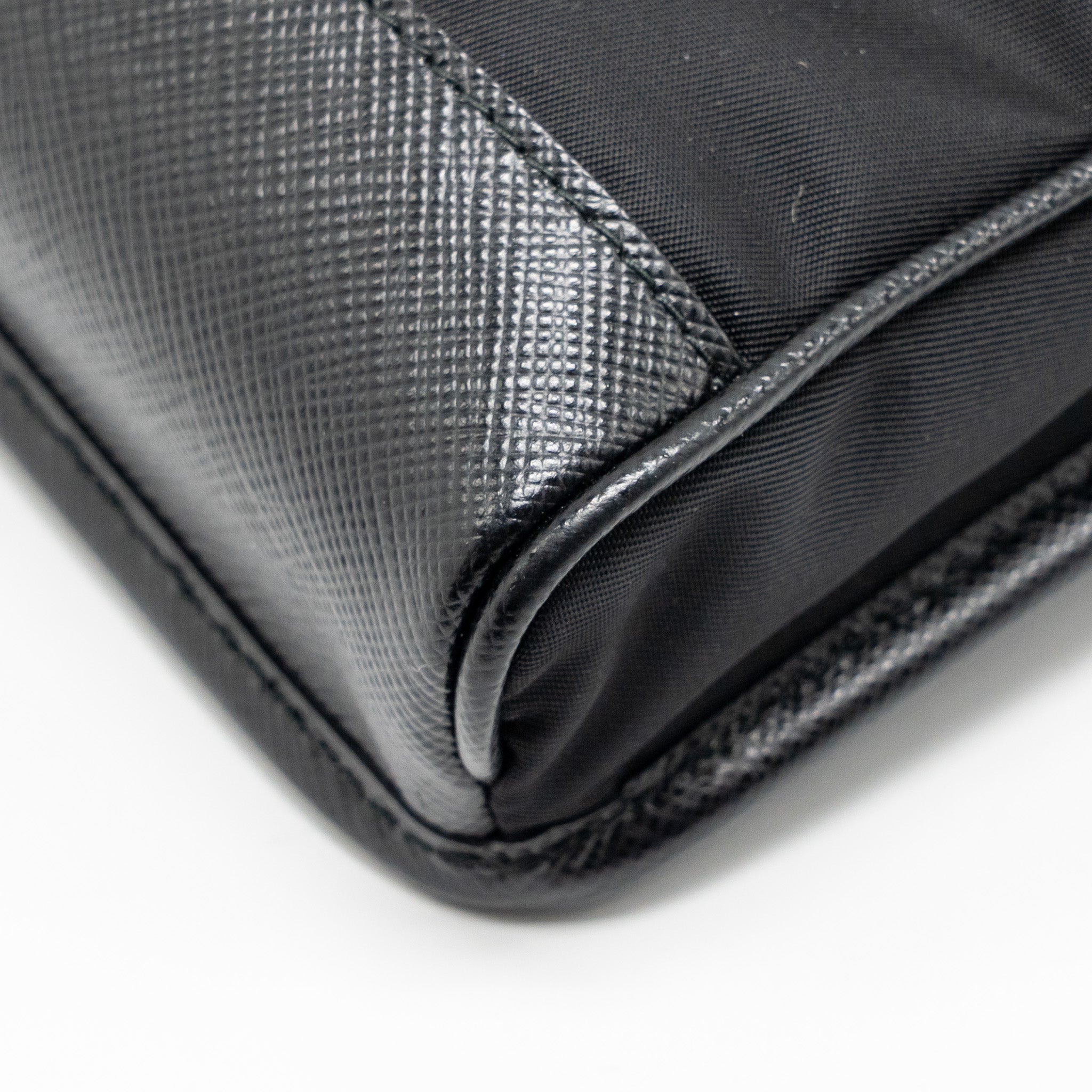 PRADA TRIMMED SAFFIANO PHONE CASE RE-NYLON BLACK SHW