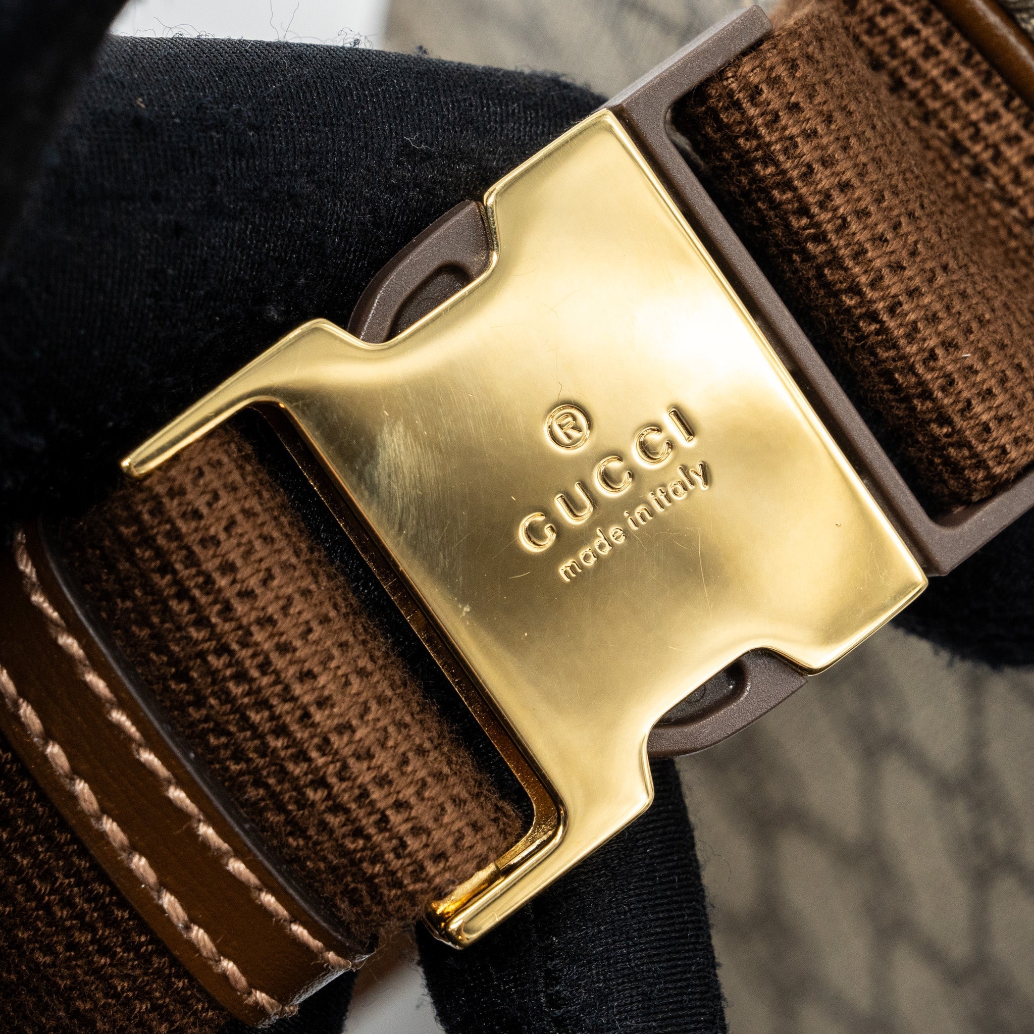 GUCCI BELT BAG INTERLOCKING GG SUPREME CANVAS GHW