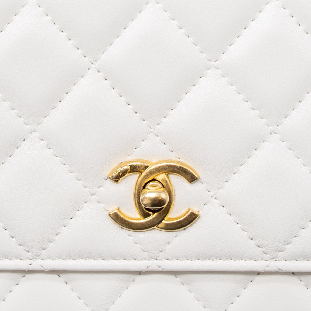 CHANEL PEARL CRUSH WALLET ON CHAIN LAMBSKIN WHITE GHW (MICROCHIP)
